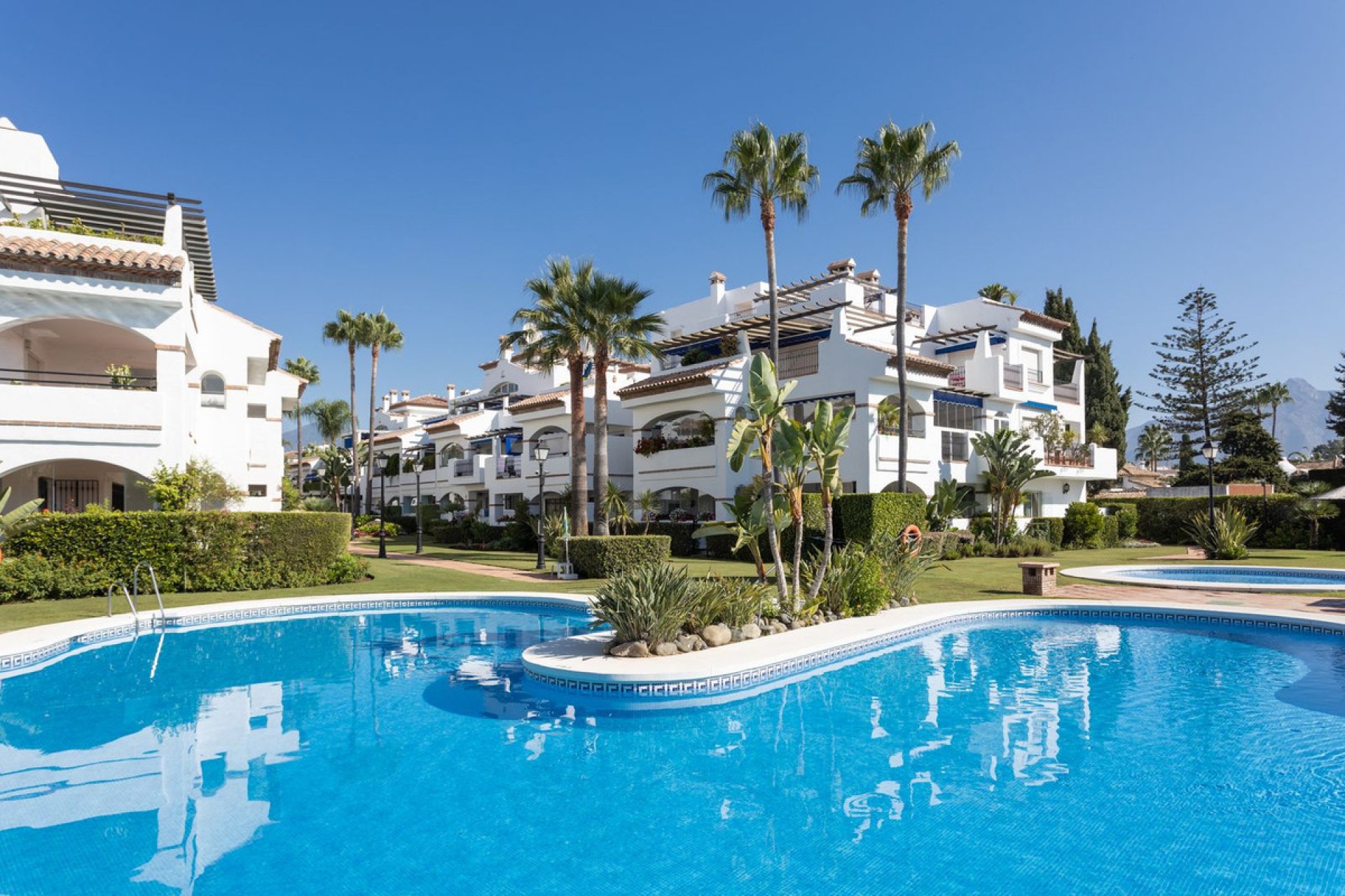 Resale - Apartment - Middle Floor Apartment - Marbella - San Pedro De Alcantara