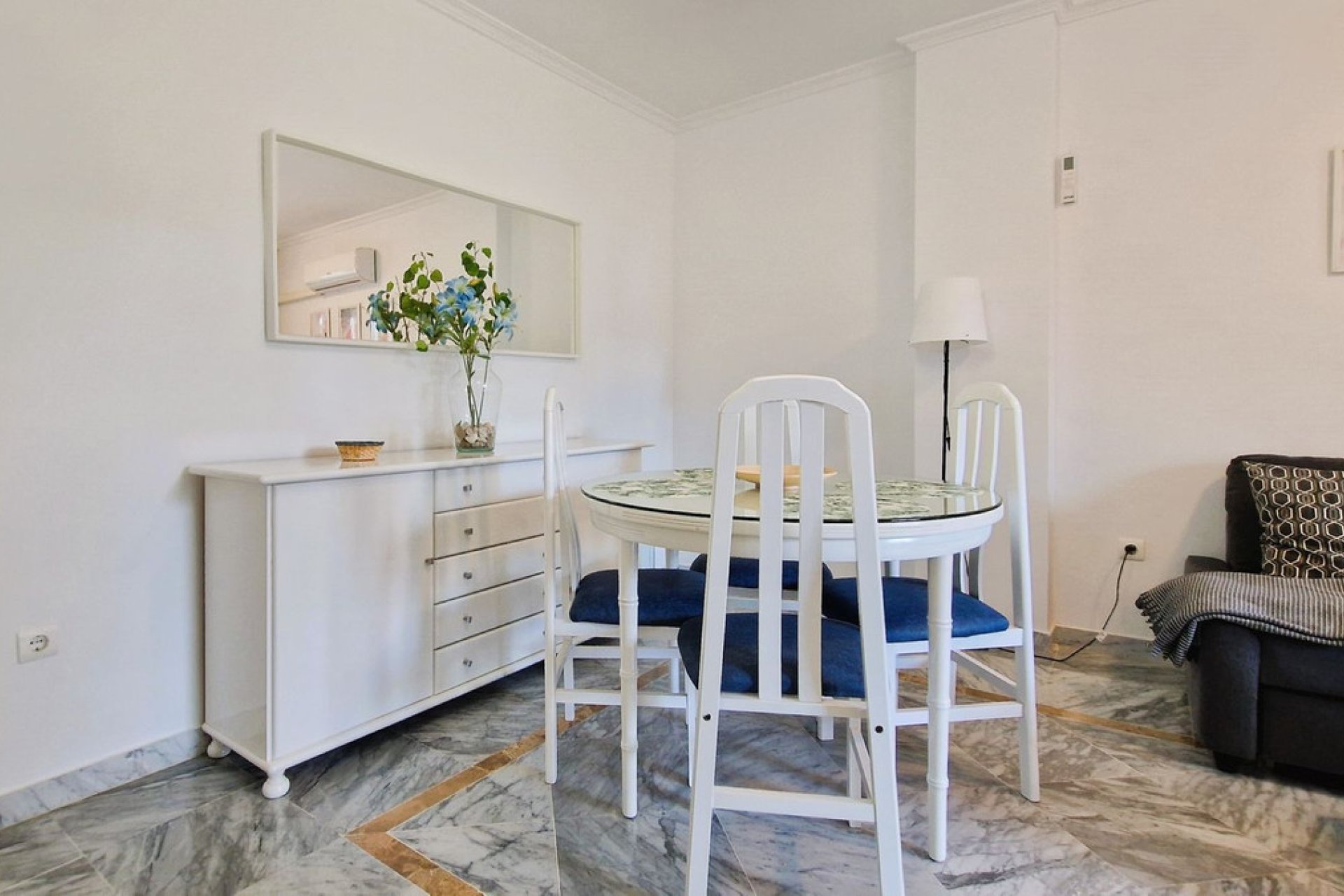 Resale - Apartment - Middle Floor Apartment - Marbella - San Pedro De Alcantara