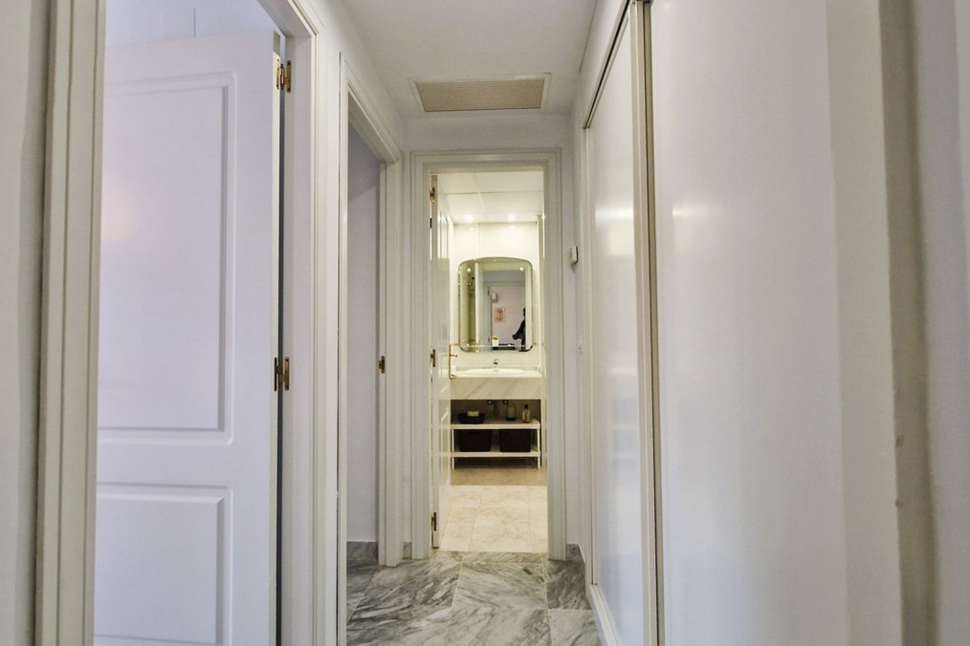 Resale - Apartment - Middle Floor Apartment - Marbella - San Pedro De Alcantara