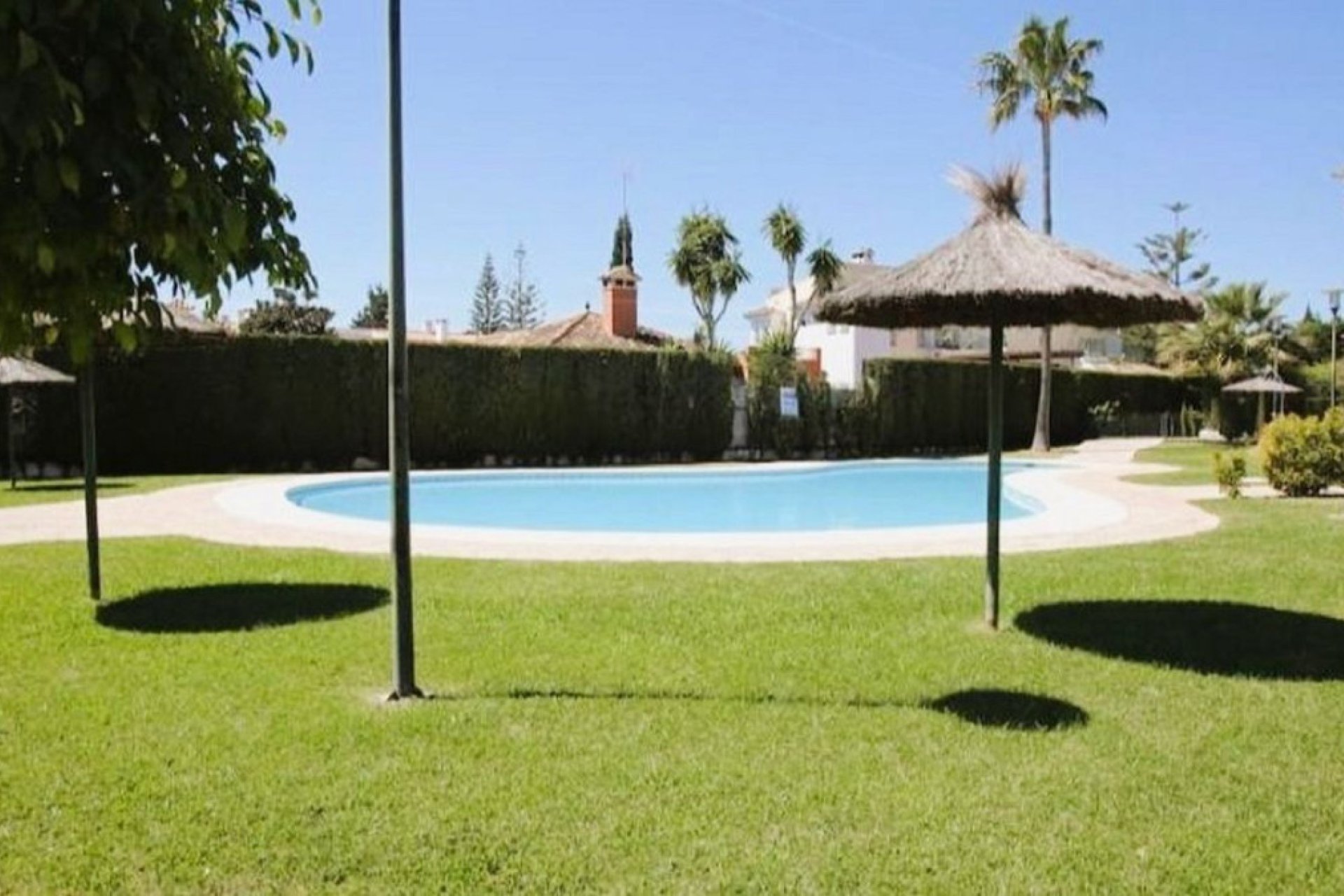 Resale - Apartment - Middle Floor Apartment - Marbella - San Pedro De Alcantara