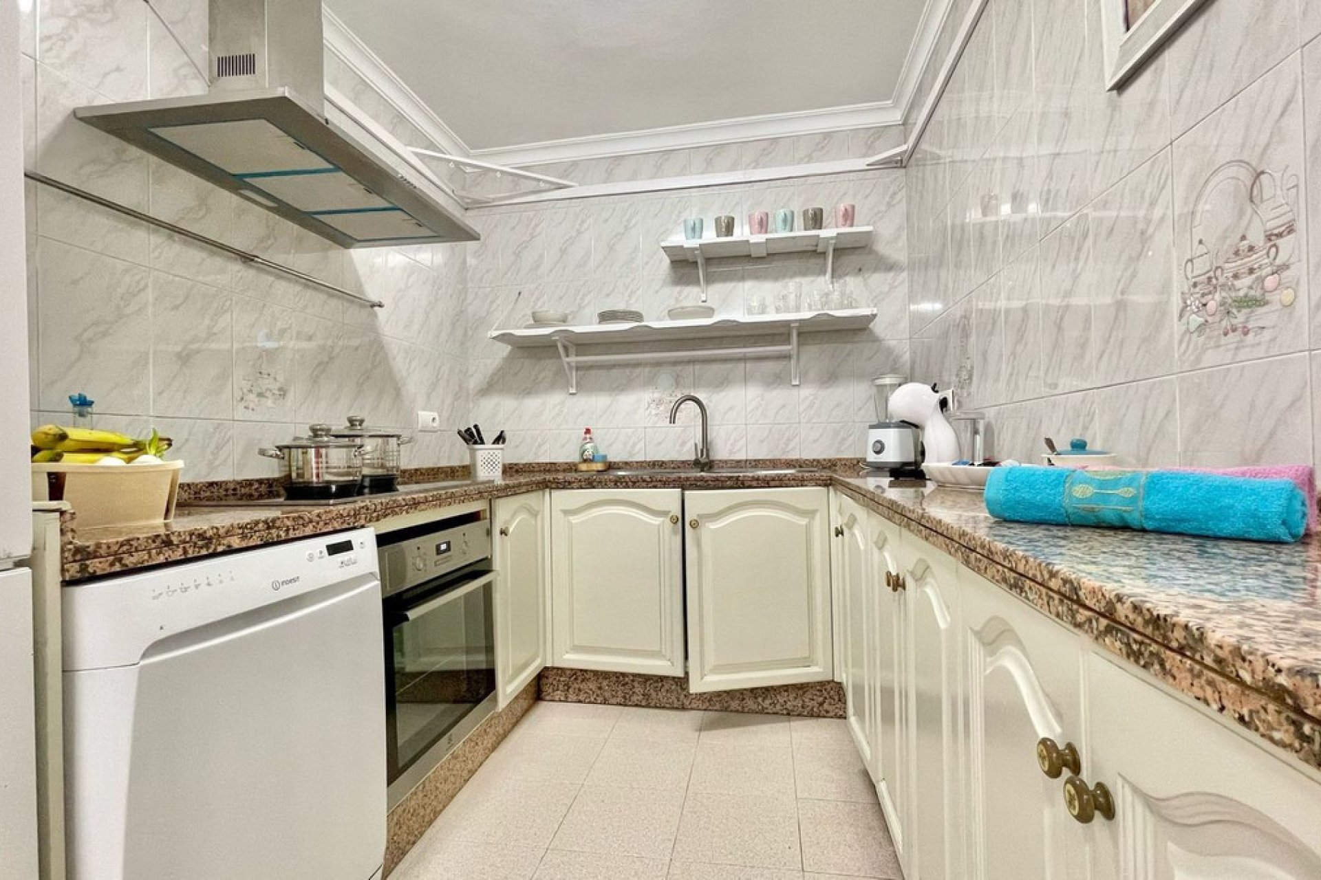 Resale - Apartment - Middle Floor Apartment - Marbella - San Pedro De Alcantara