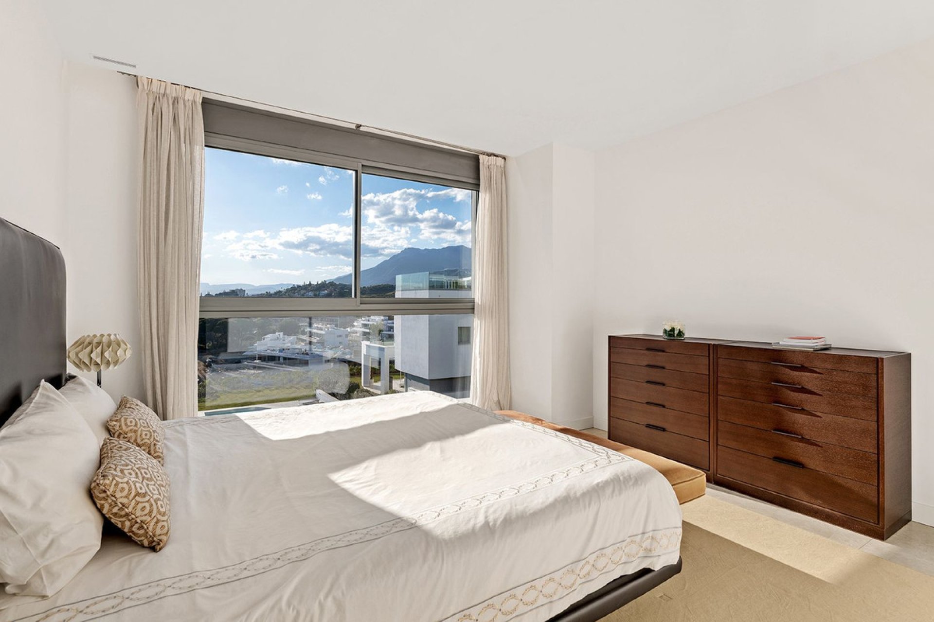 Resale - Apartment - Middle Floor Apartment - Marbella - Santa Clara