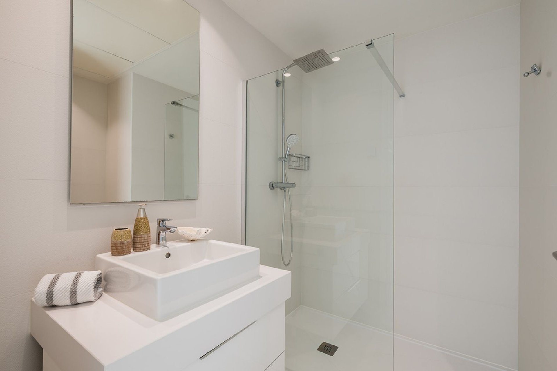 Resale - Apartment - Middle Floor Apartment - Marbella - Santa Clara