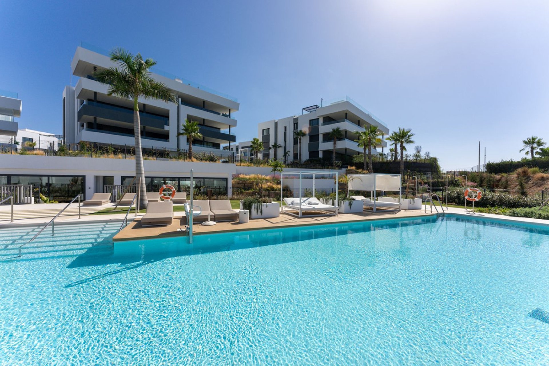 Resale - Apartment - Middle Floor Apartment - Marbella - Santa Clara