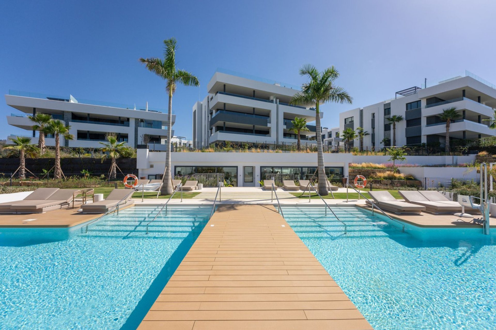 Resale - Apartment - Middle Floor Apartment - Marbella - Santa Clara