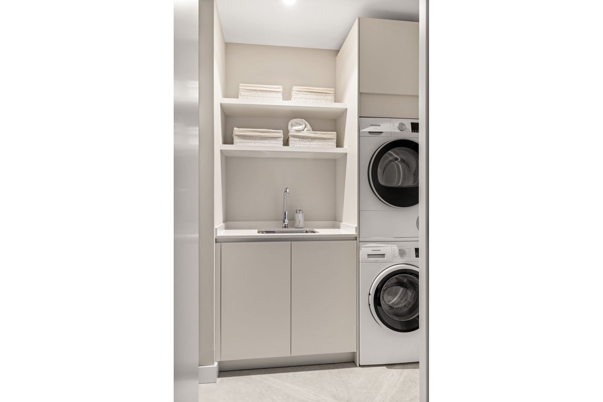 Resale - Apartment - Middle Floor Apartment - Marbella - Santa Clara