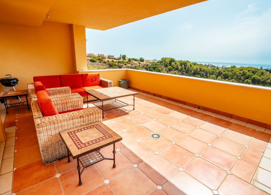 Resale - Apartment - Middle Floor Apartment - Marbella - Sierra Blanca