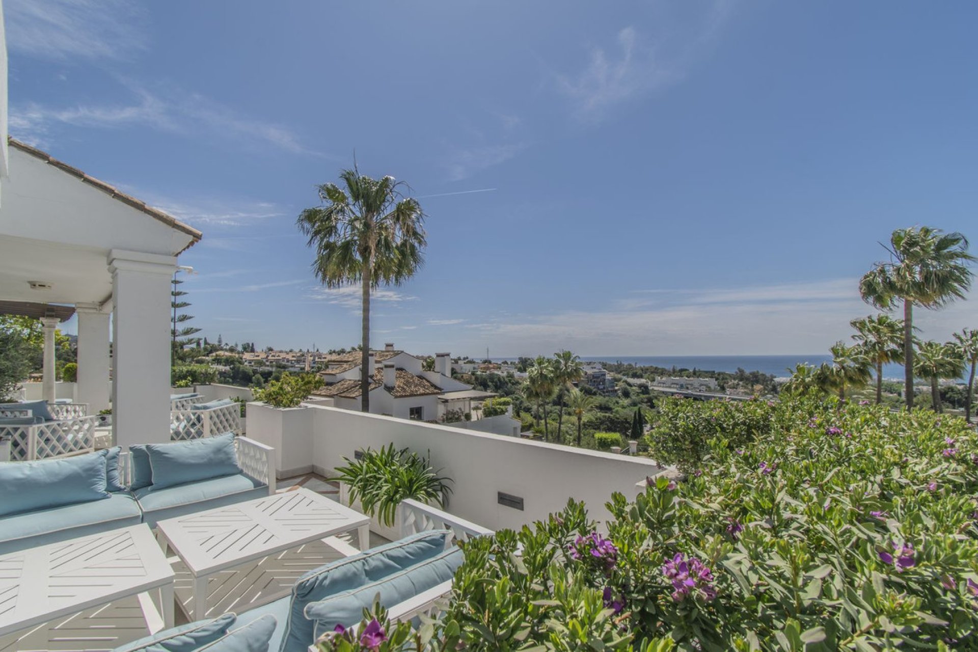 Resale - Apartment - Middle Floor Apartment - Marbella - Sierra Blanca