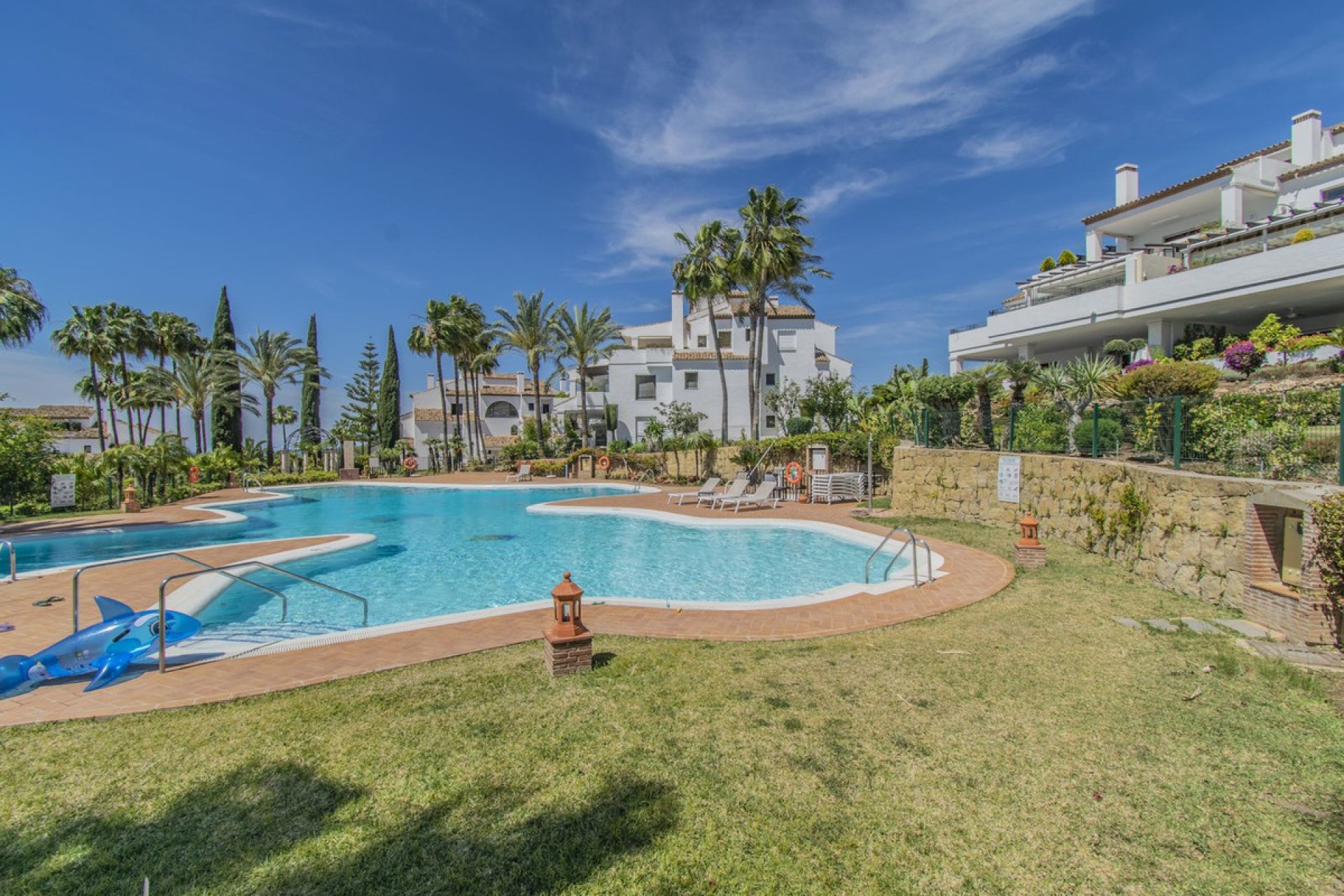 Resale - Apartment - Middle Floor Apartment - Marbella - Sierra Blanca