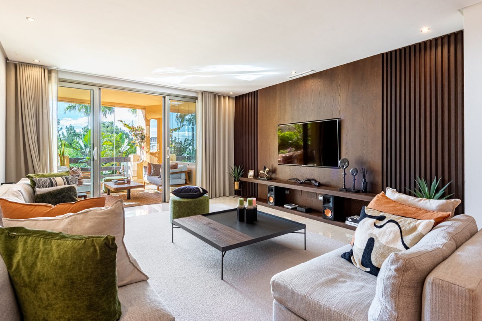 Resale - Apartment - Middle Floor Apartment - Marbella - Sierra Blanca