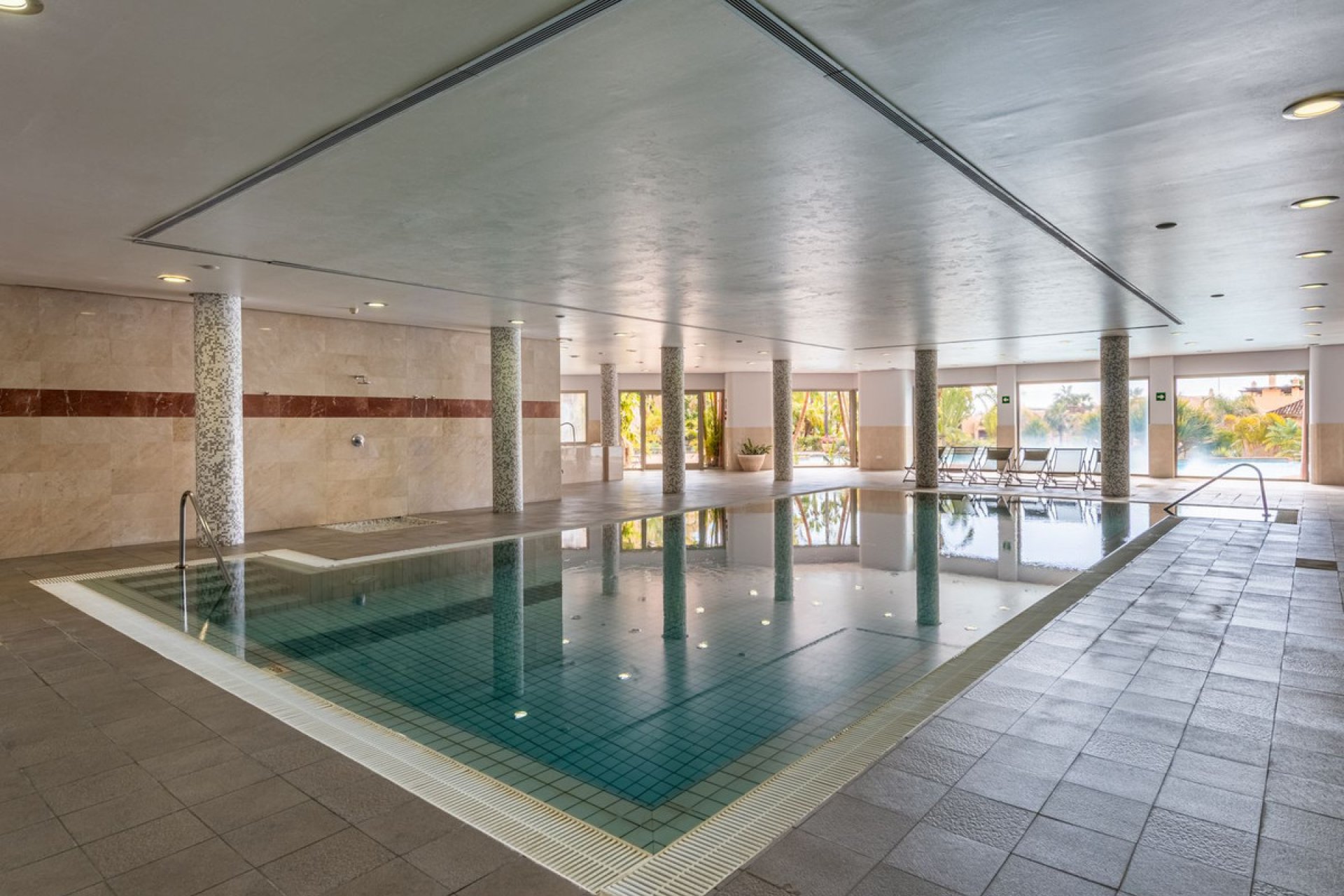 Resale - Apartment - Middle Floor Apartment - Marbella - Sierra Blanca