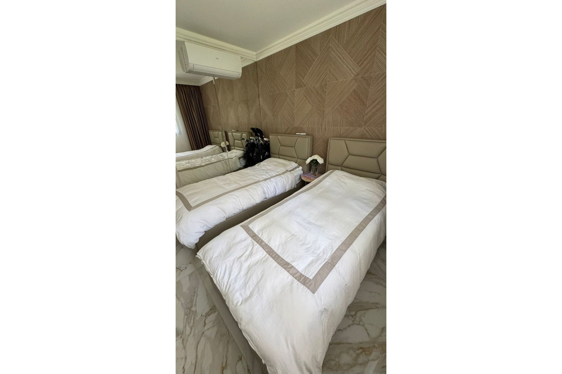 Resale - Apartment - Middle Floor Apartment - Marbella - The Golden Mile