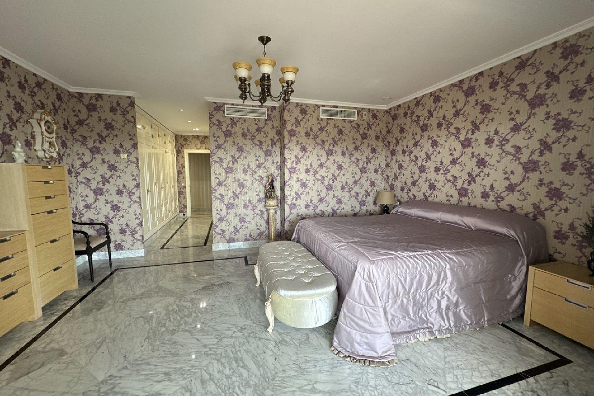 Resale - Apartment - Middle Floor Apartment - Marbella - The Golden Mile