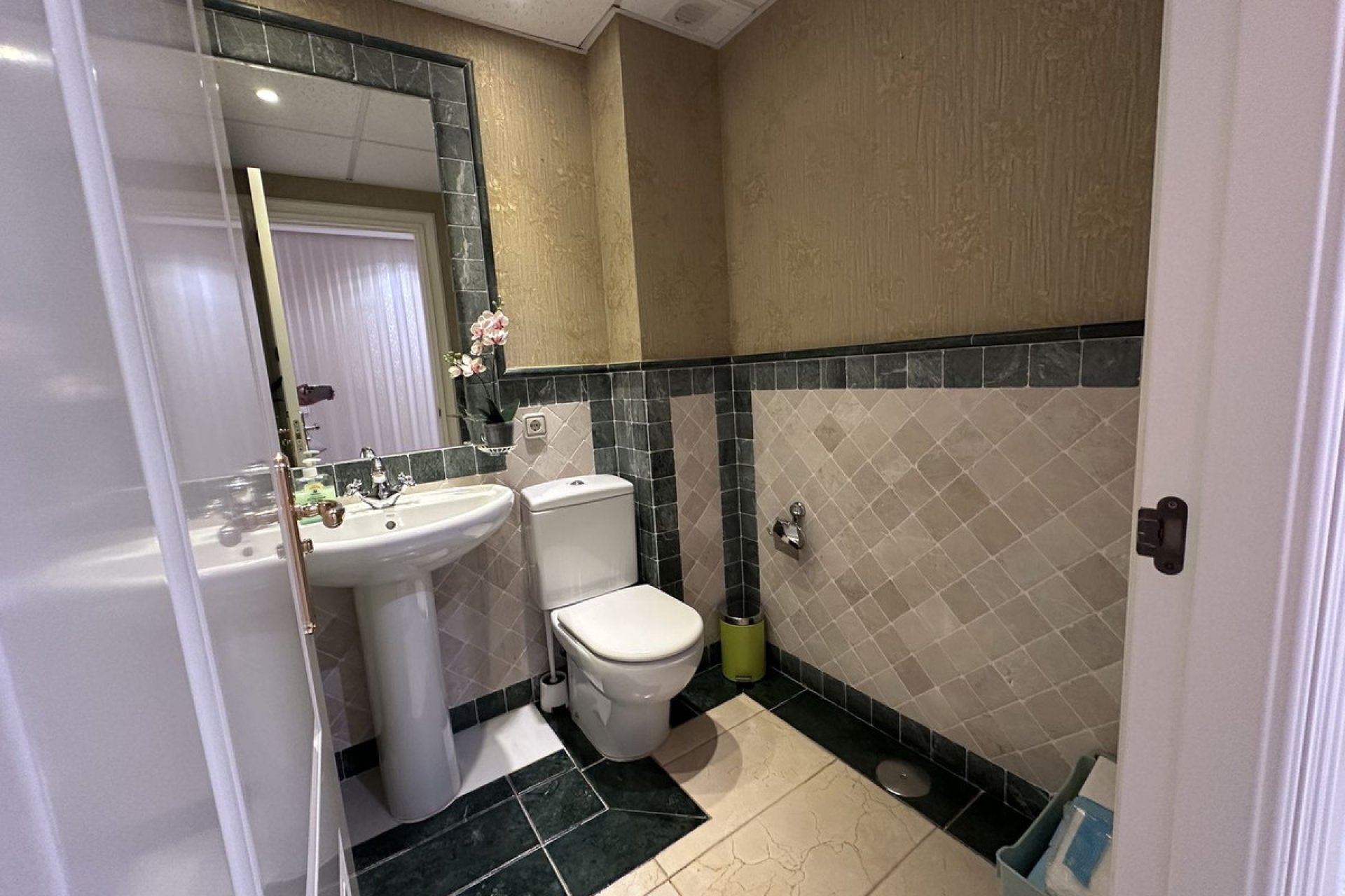 Resale - Apartment - Middle Floor Apartment - Marbella - The Golden Mile