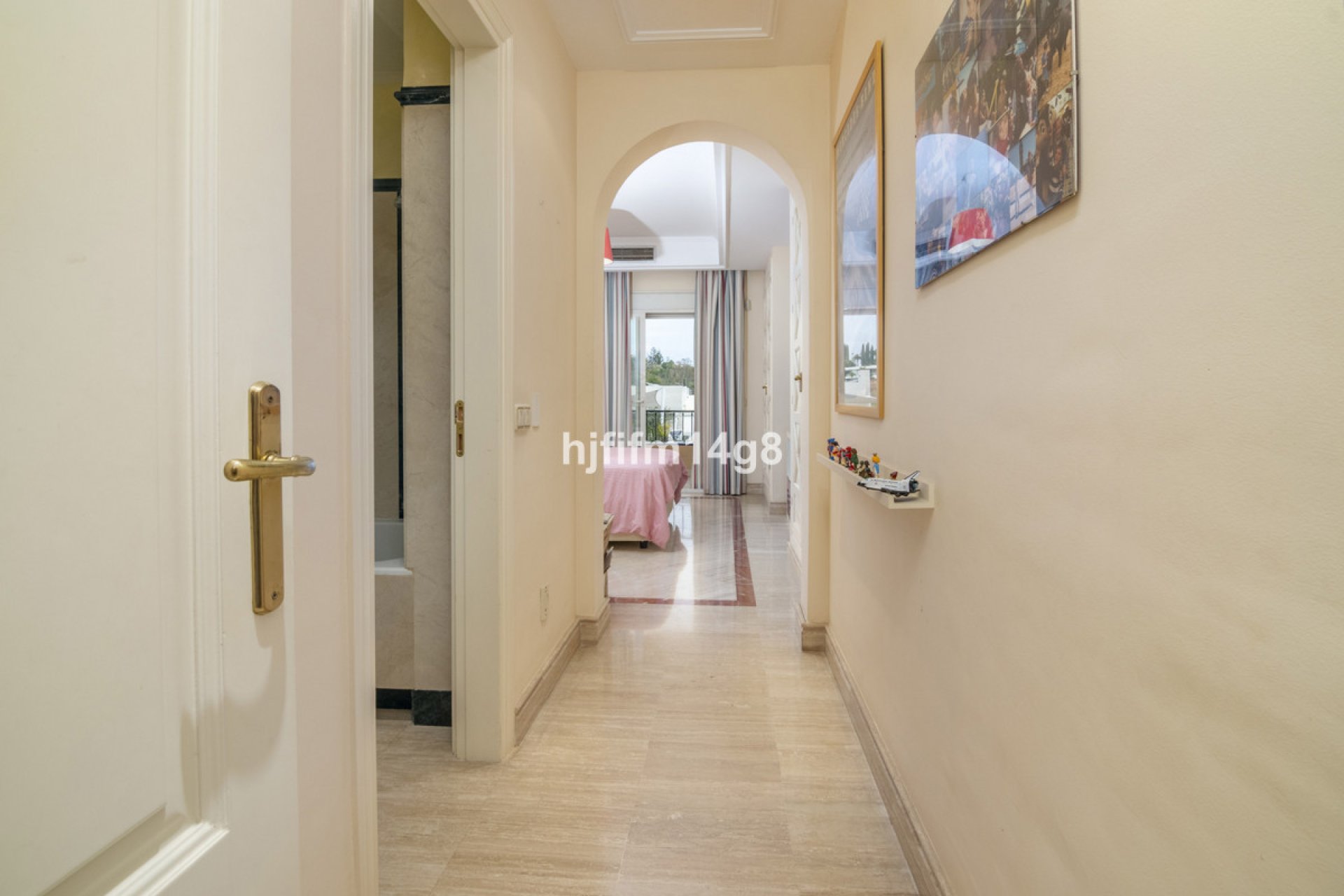 Resale - Apartment - Middle Floor Apartment - Marbella - The Golden Mile