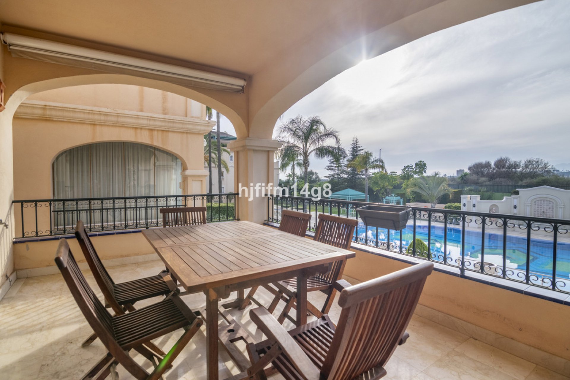 Resale - Apartment - Middle Floor Apartment - Marbella - The Golden Mile