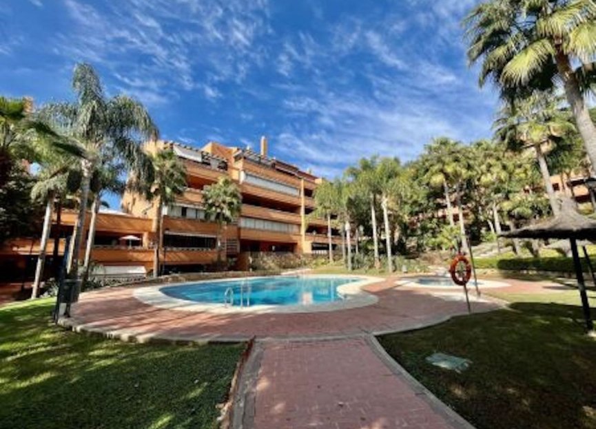 Resale - Apartment - Middle Floor Apartment - Marbella - The Golden Mile
