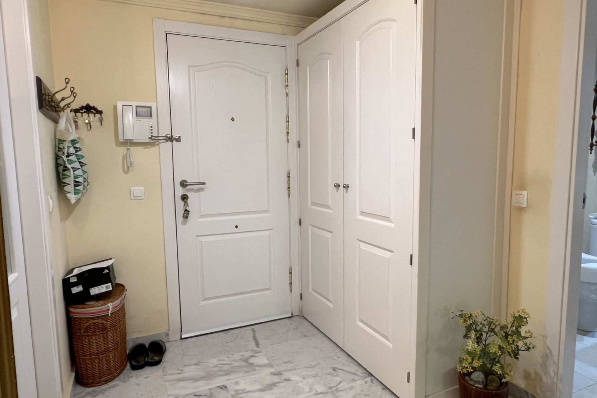 Resale - Apartment - Middle Floor Apartment - Marbella - The Golden Mile