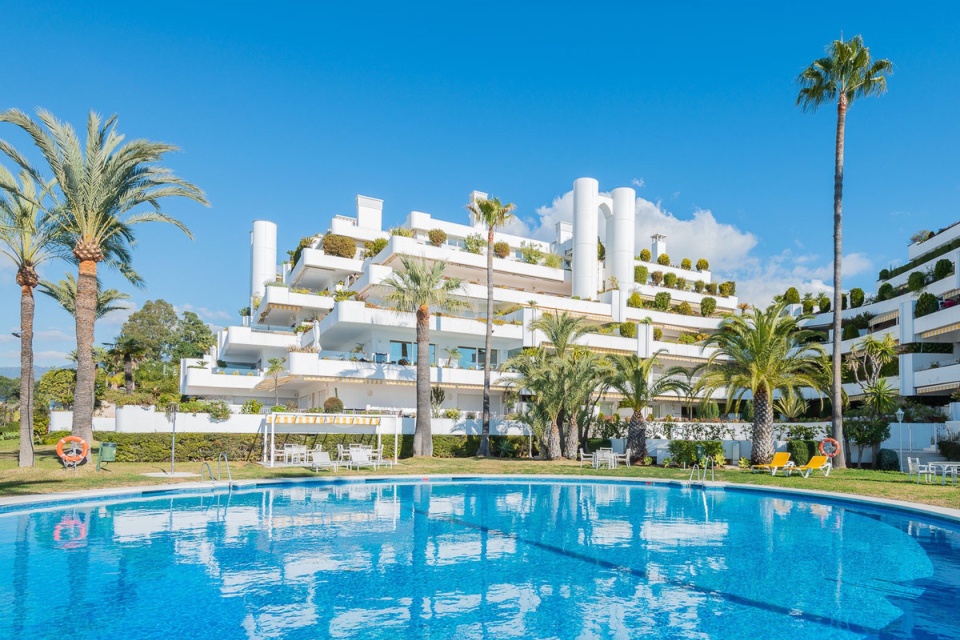 Resale - Apartment - Middle Floor Apartment - Marbella - The Golden Mile