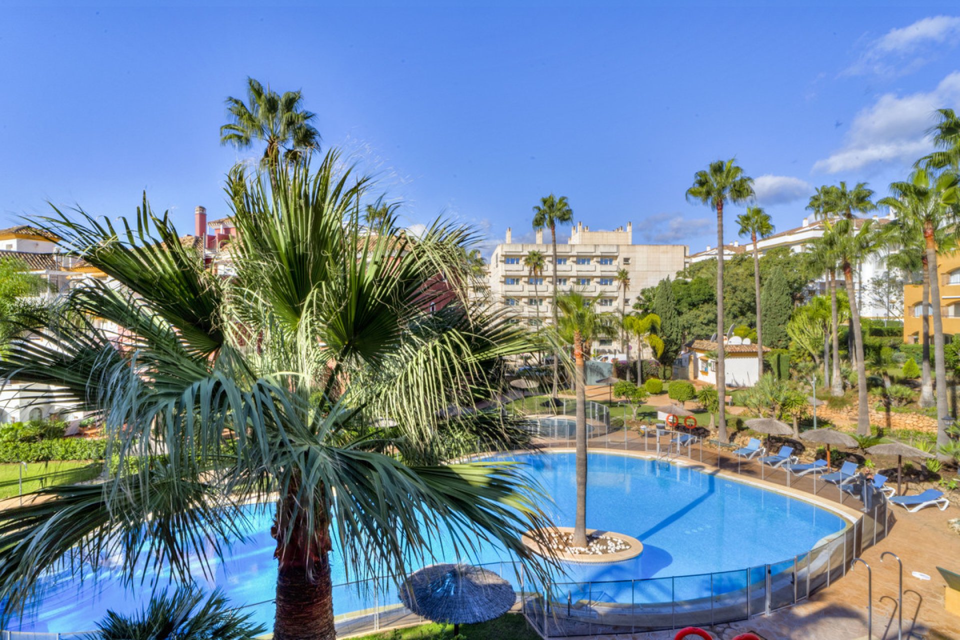 Resale - Apartment - Middle Floor Apartment - Marbella - The Golden Mile