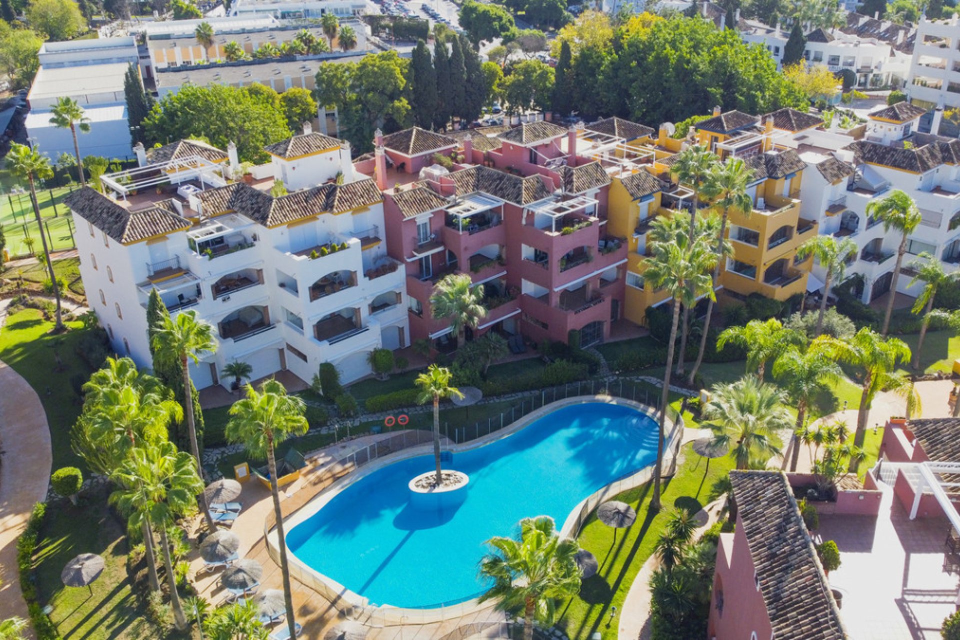 Resale - Apartment - Middle Floor Apartment - Marbella - The Golden Mile