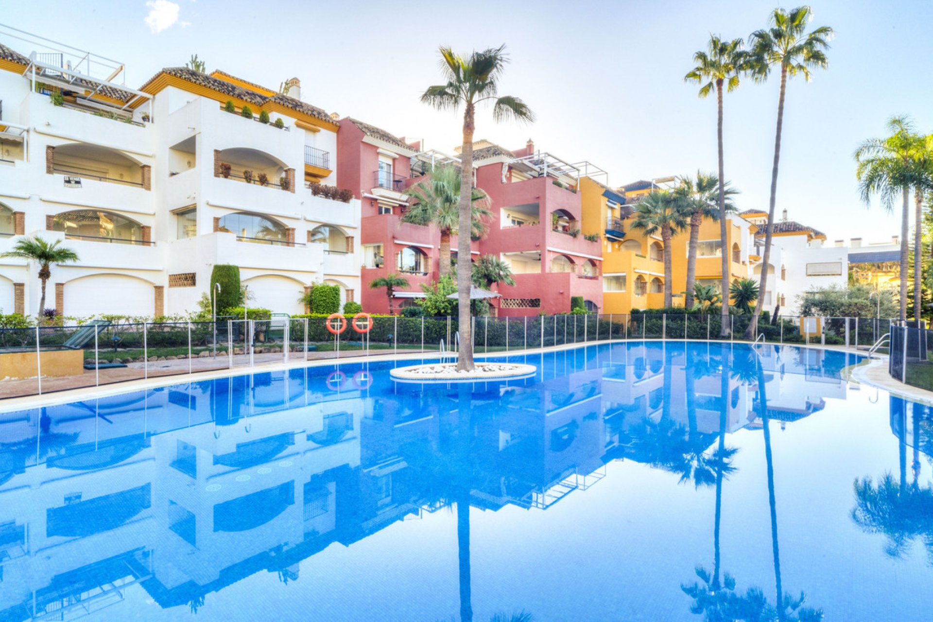 Resale - Apartment - Middle Floor Apartment - Marbella - The Golden Mile