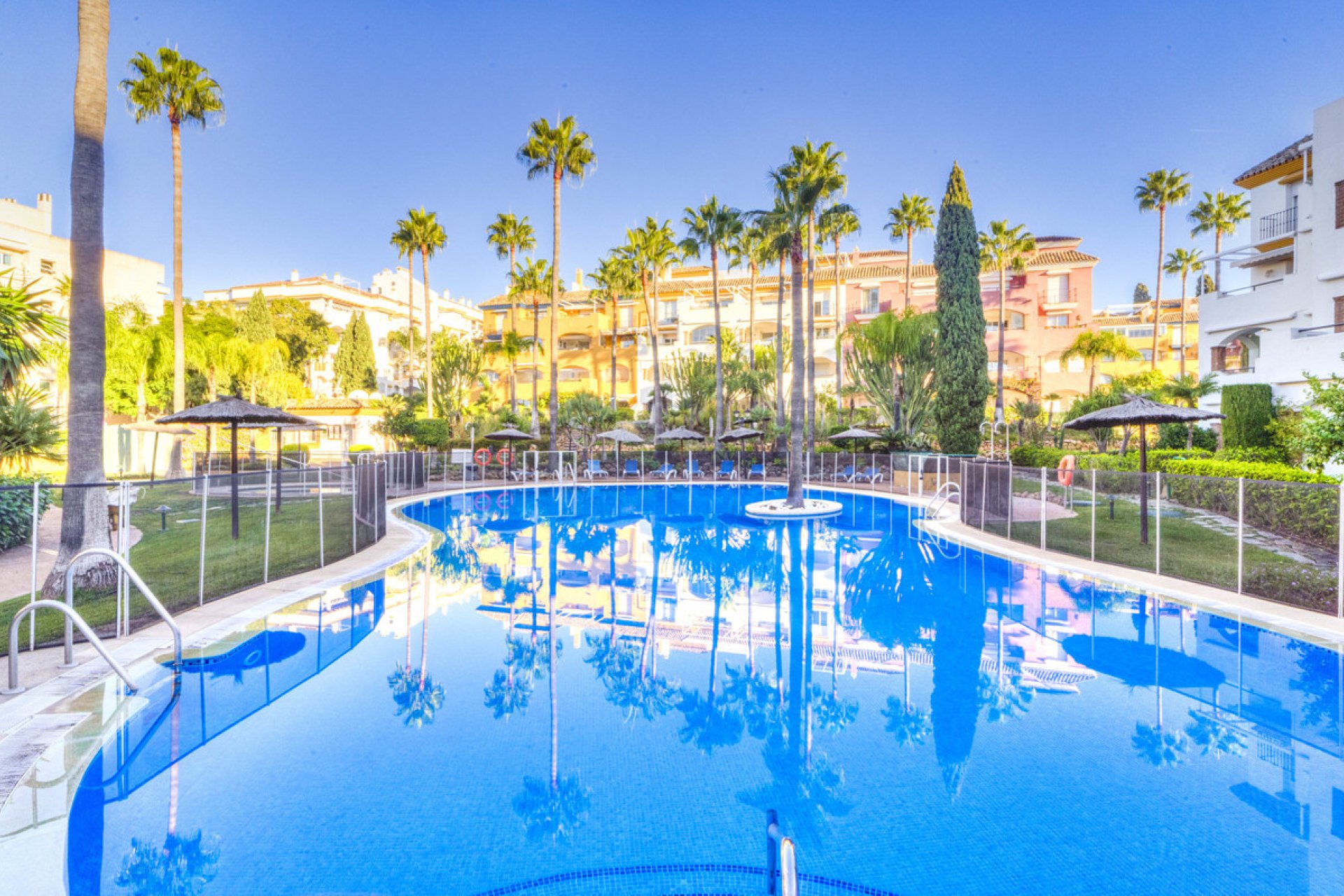 Resale - Apartment - Middle Floor Apartment - Marbella - The Golden Mile