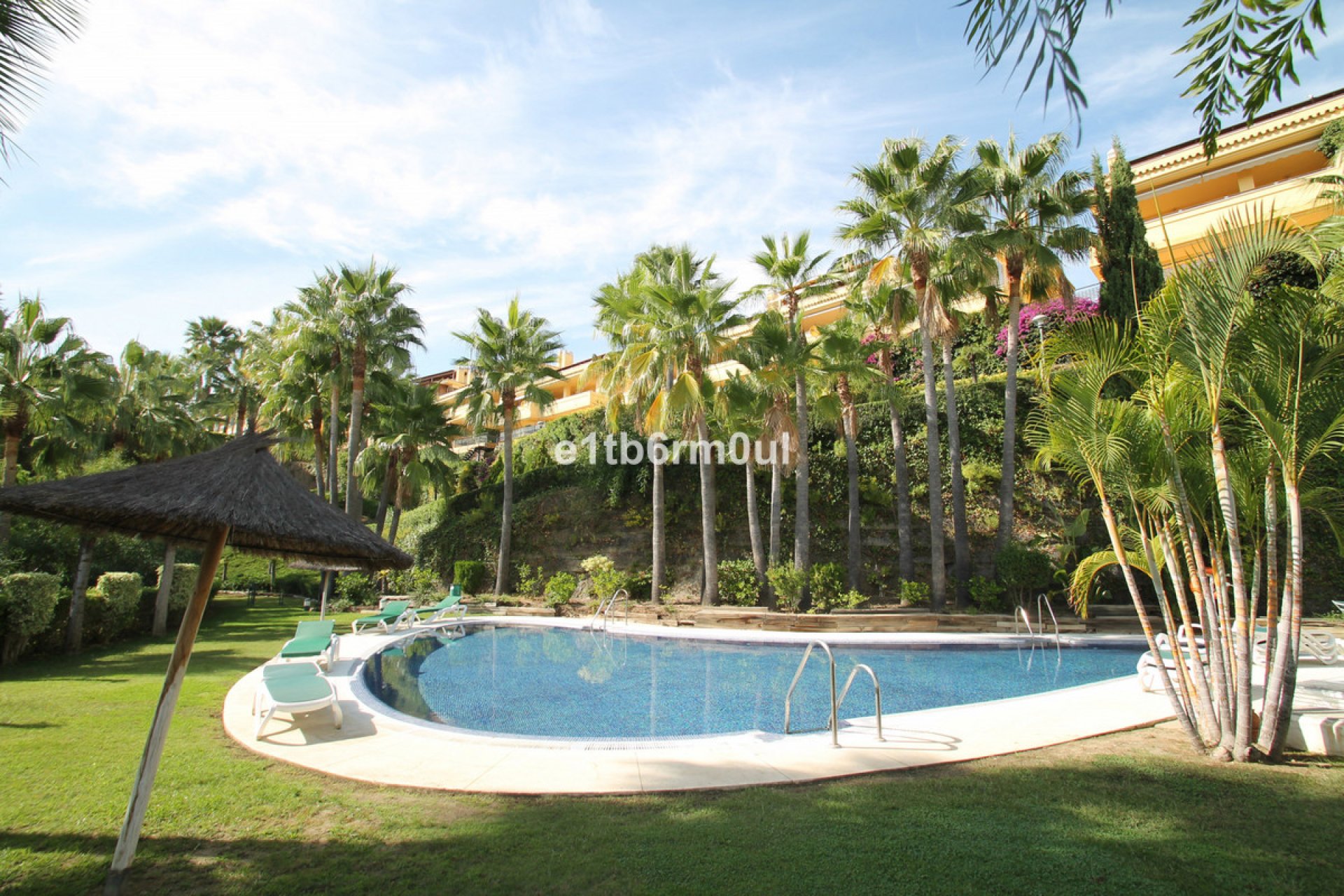 Resale - Apartment - Middle Floor Apartment - Marbella - The Golden Mile