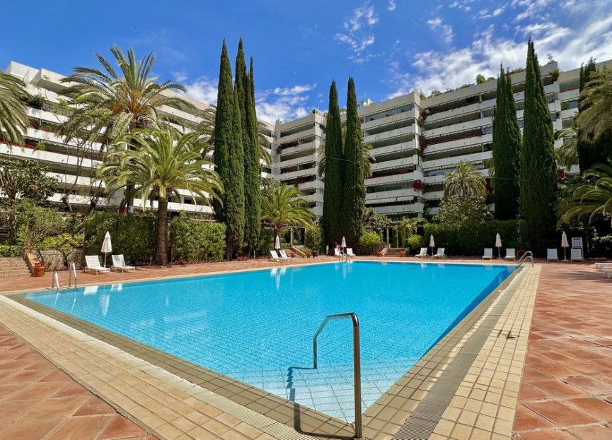 Resale - Apartment - Middle Floor Apartment - Marbella - The Golden Mile