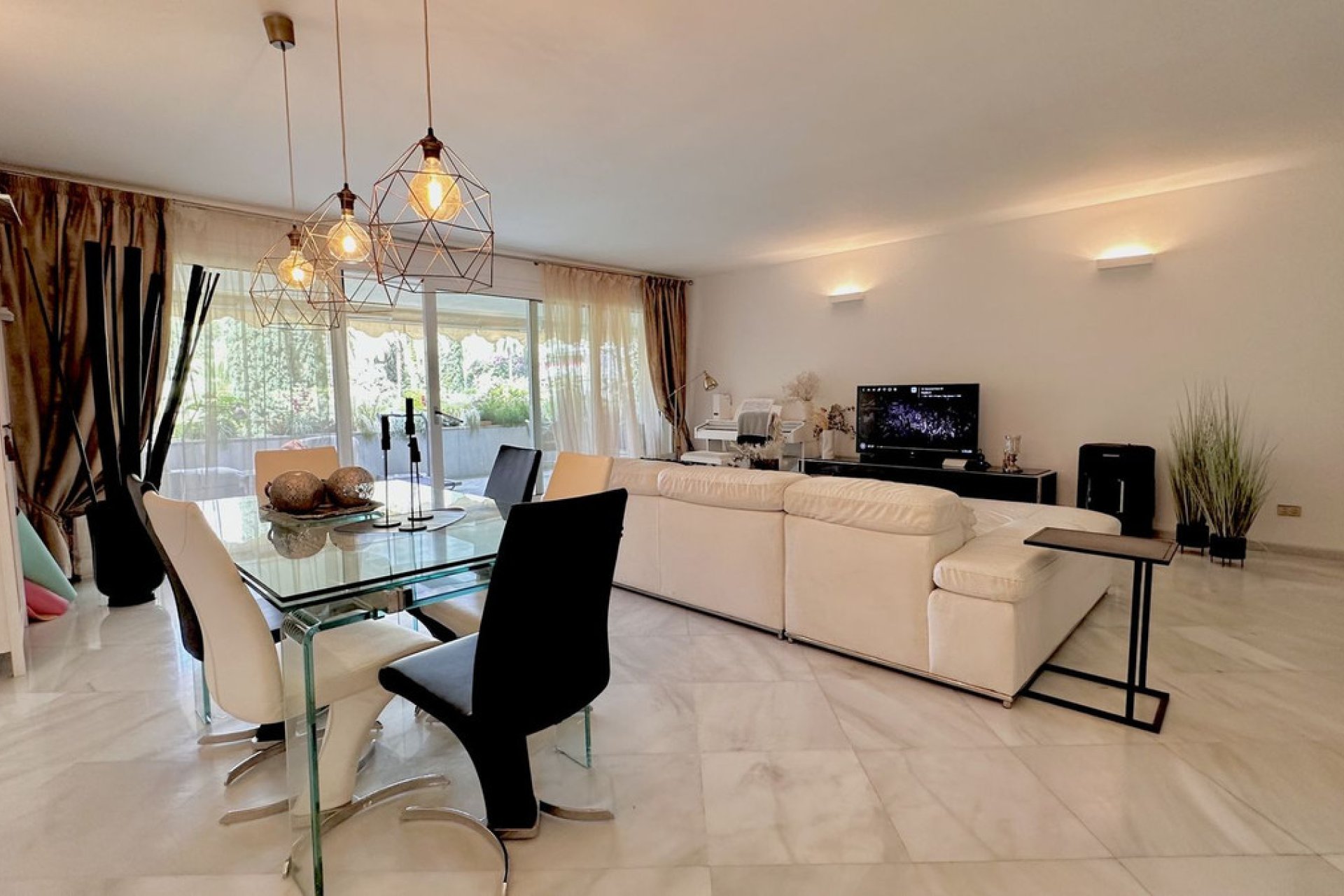 Resale - Apartment - Middle Floor Apartment - Marbella - The Golden Mile