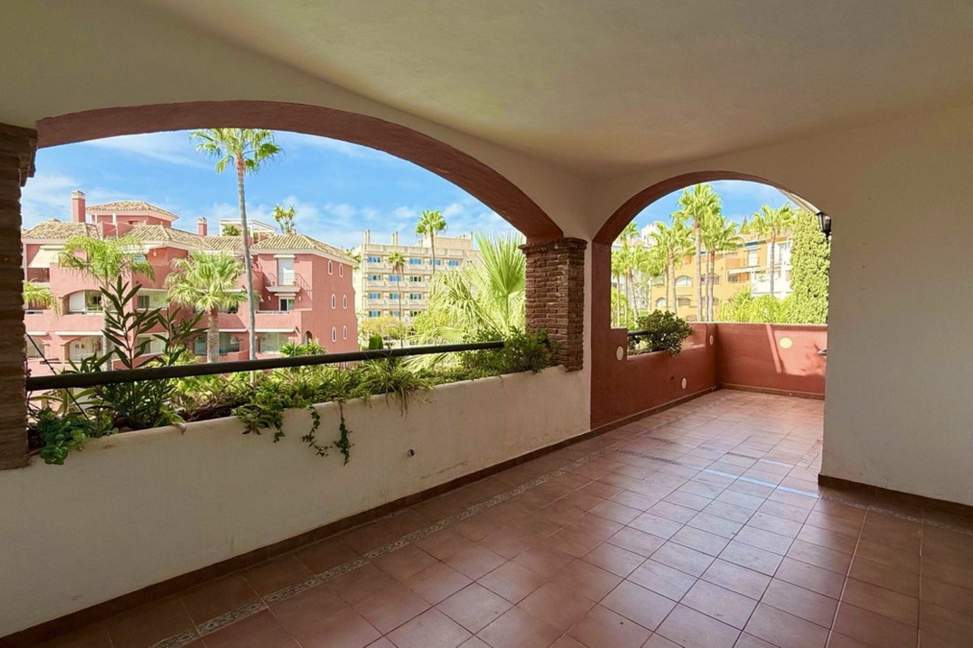 Resale - Apartment - Middle Floor Apartment - Marbella - The Golden Mile