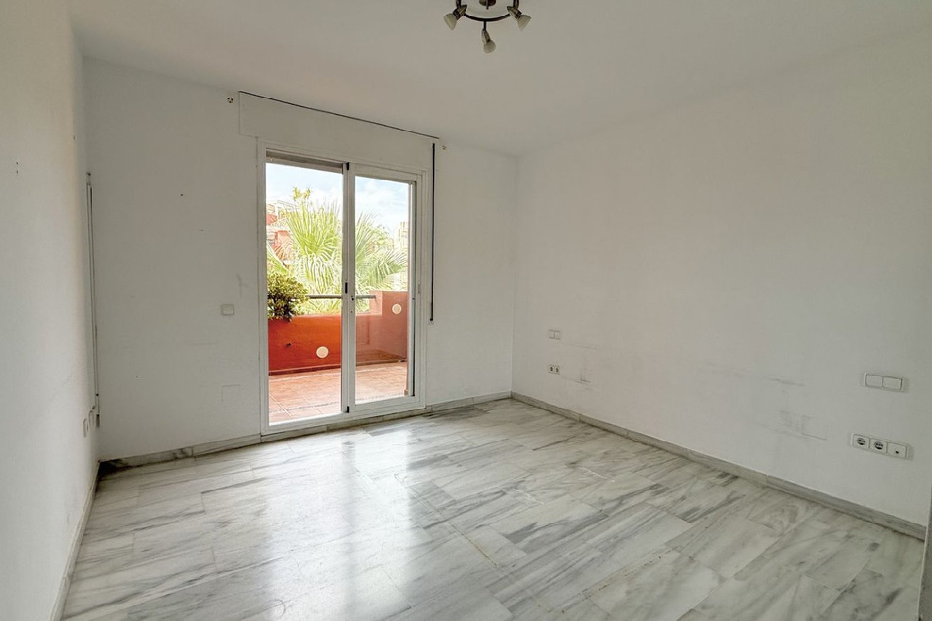 Resale - Apartment - Middle Floor Apartment - Marbella - The Golden Mile