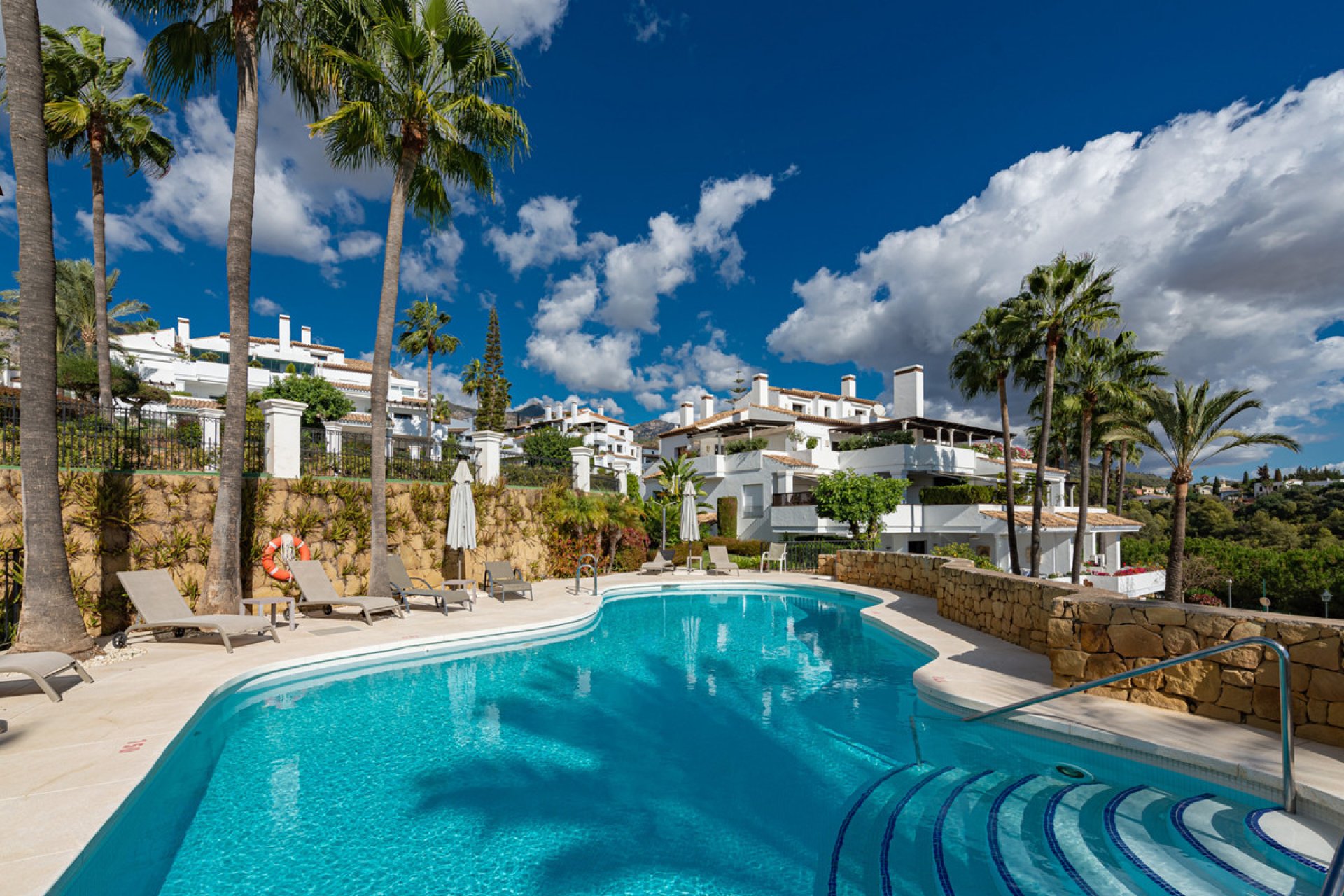 Resale - Apartment - Middle Floor Apartment - Marbella - The Golden Mile