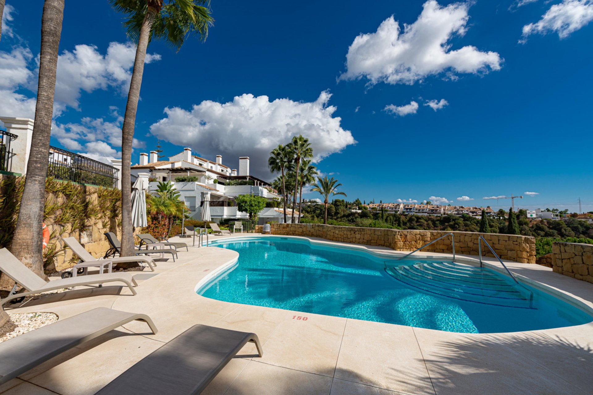 Resale - Apartment - Middle Floor Apartment - Marbella - The Golden Mile