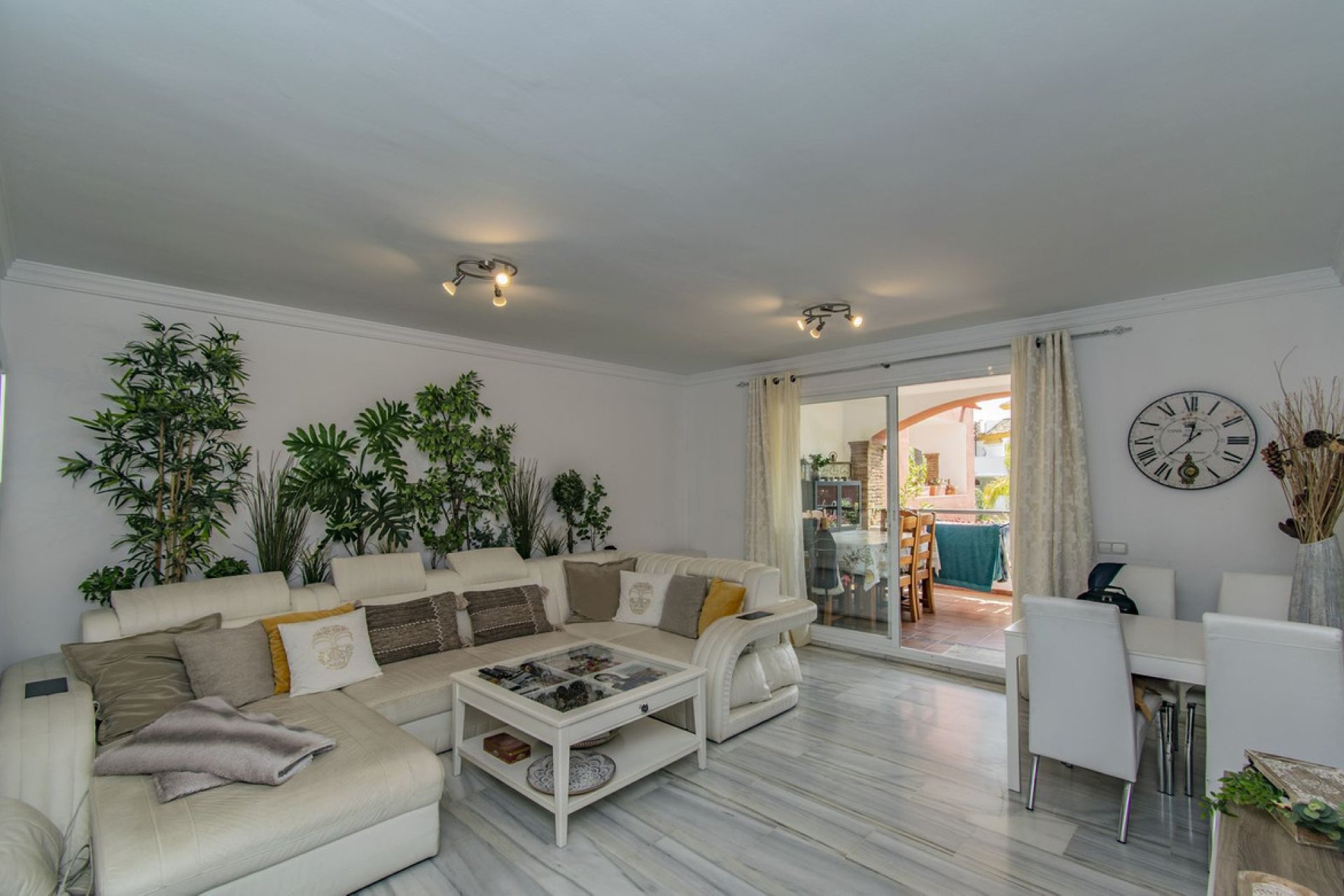 Resale - Apartment - Middle Floor Apartment - Marbella - The Golden Mile