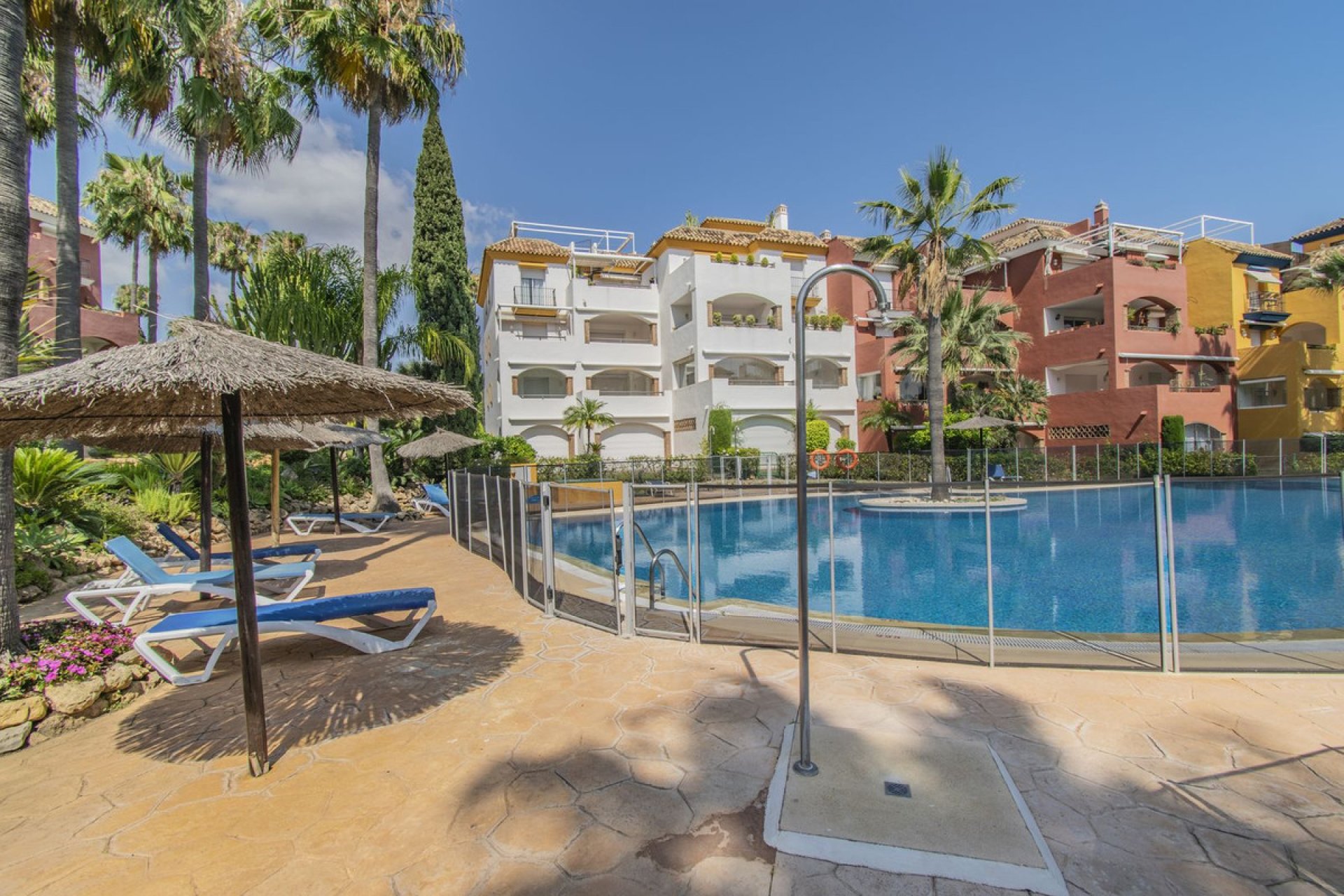 Resale - Apartment - Middle Floor Apartment - Marbella - The Golden Mile