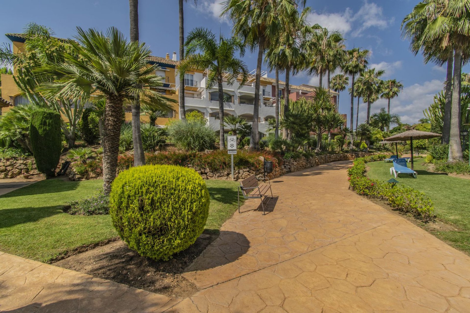 Resale - Apartment - Middle Floor Apartment - Marbella - The Golden Mile