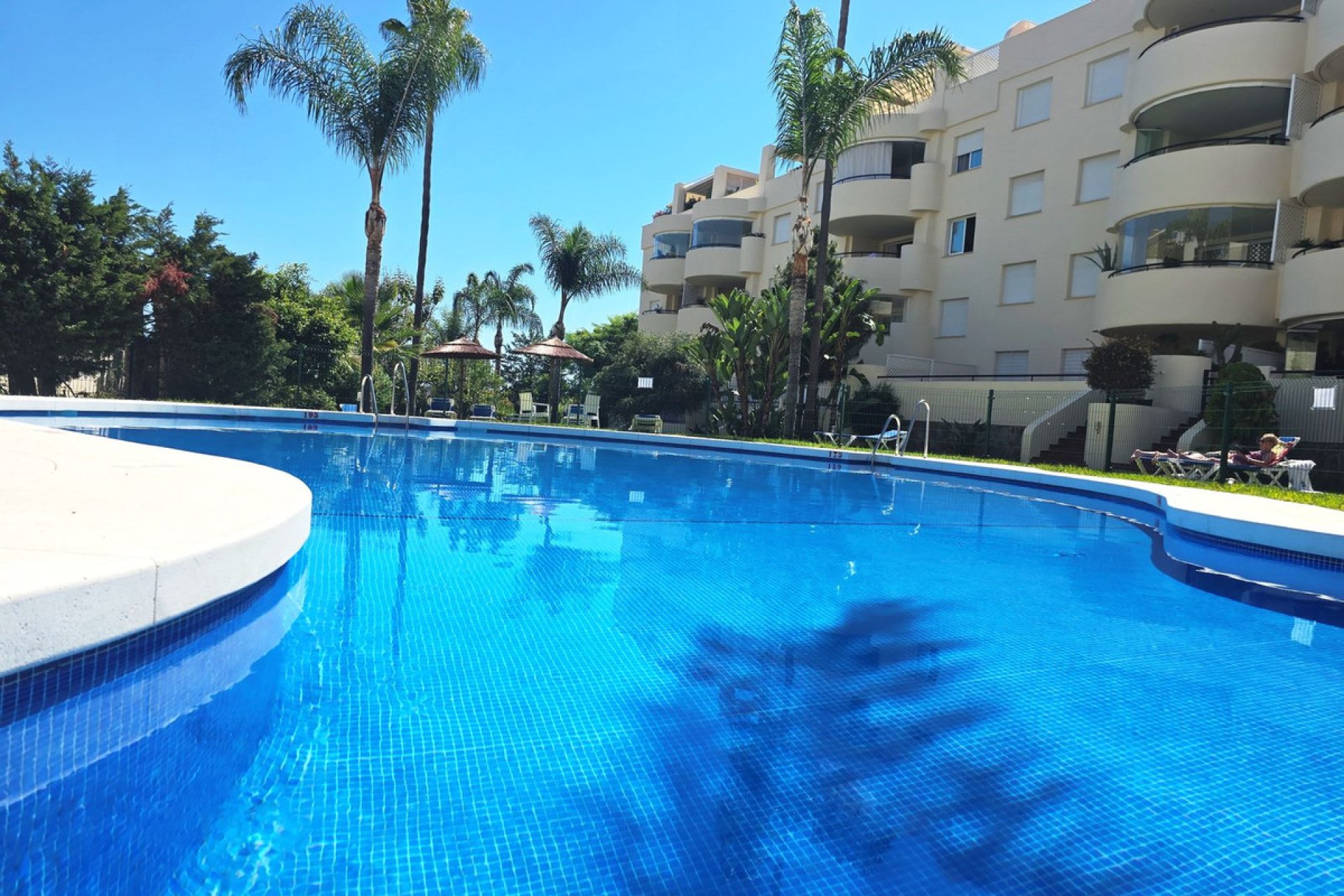 Resale - Apartment - Middle Floor Apartment - Marbella - The Golden Mile