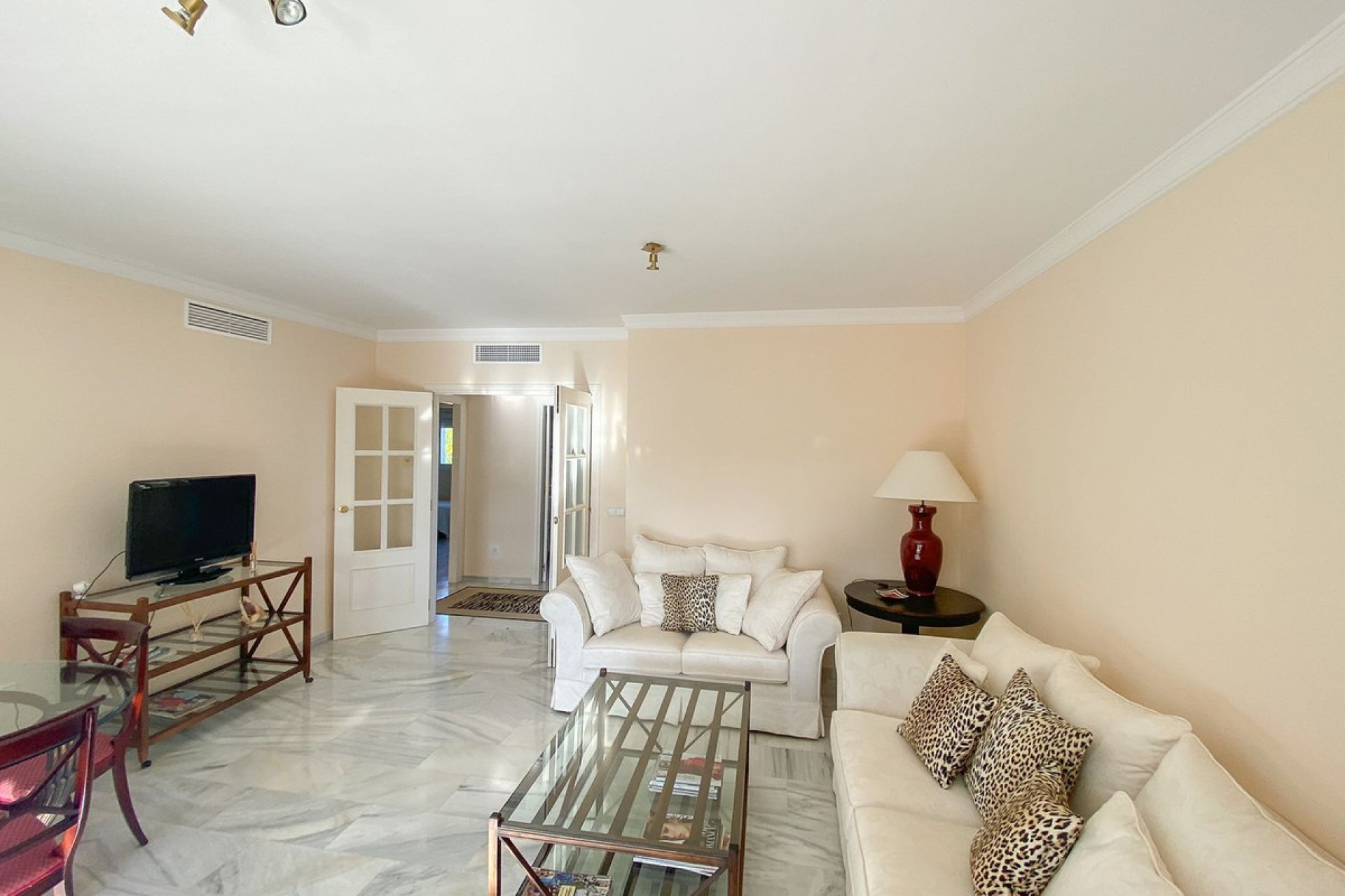 Resale - Apartment - Middle Floor Apartment - Marbella - The Golden Mile