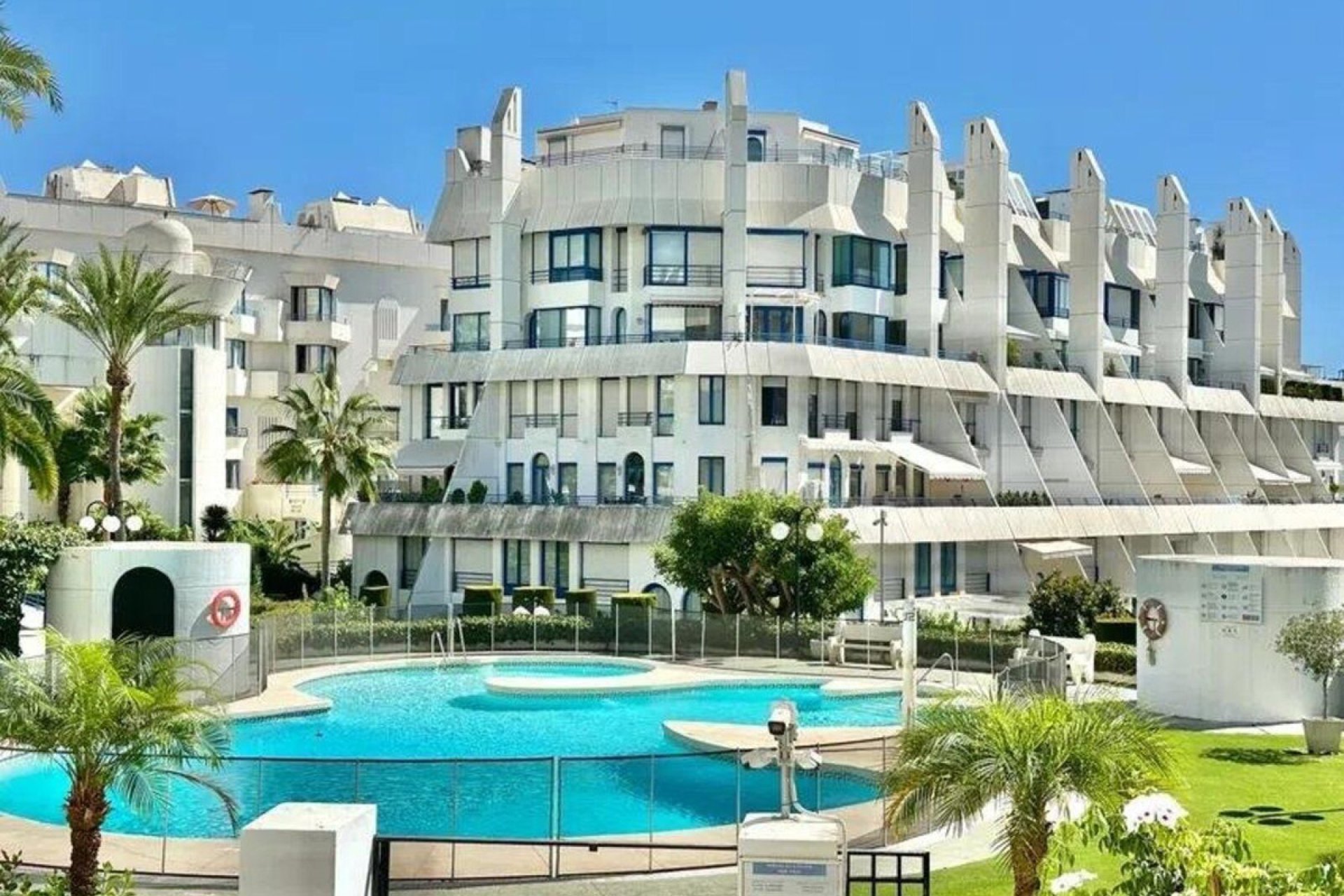 Resale - Apartment - Middle Floor Apartment - Marbella - The Golden Mile