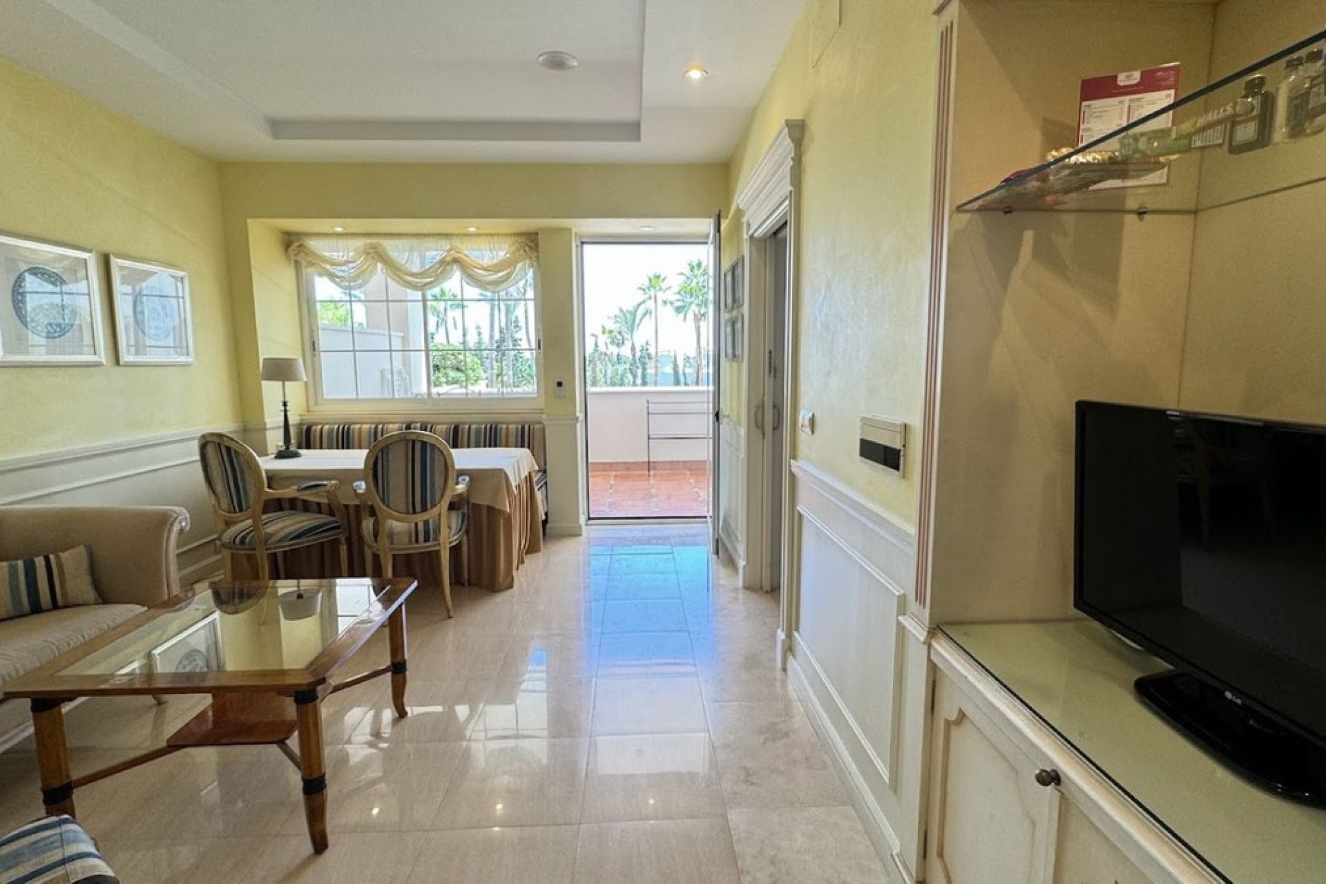 Resale - Apartment - Middle Floor Apartment - Marbella - The Golden Mile