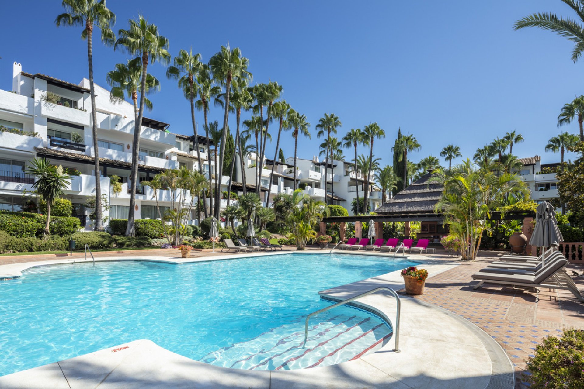 Resale - Apartment - Middle Floor Apartment - Marbella - The Golden Mile