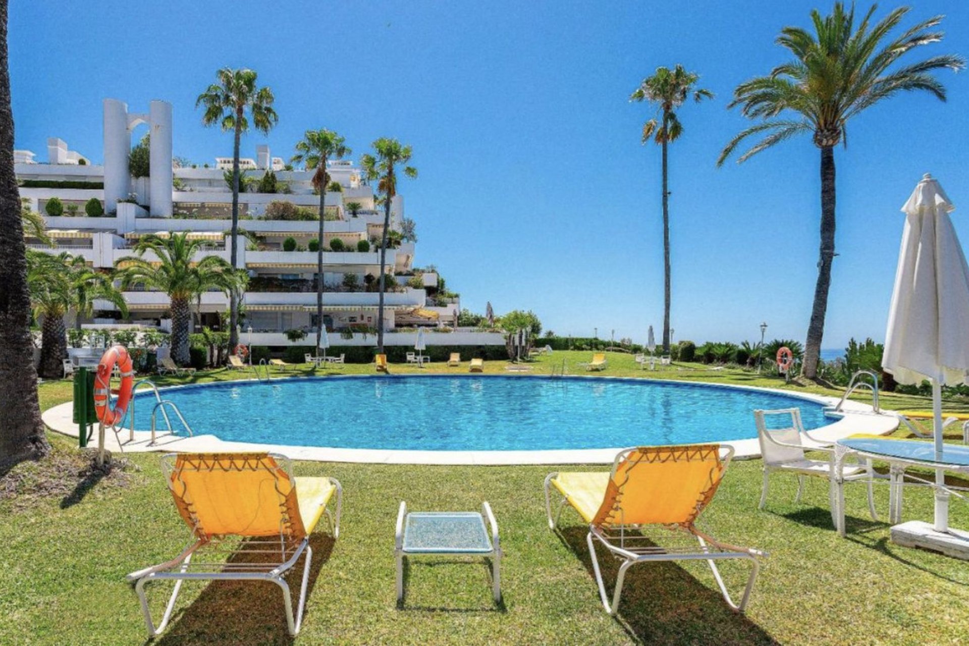 Resale - Apartment - Middle Floor Apartment - Marbella - The Golden Mile