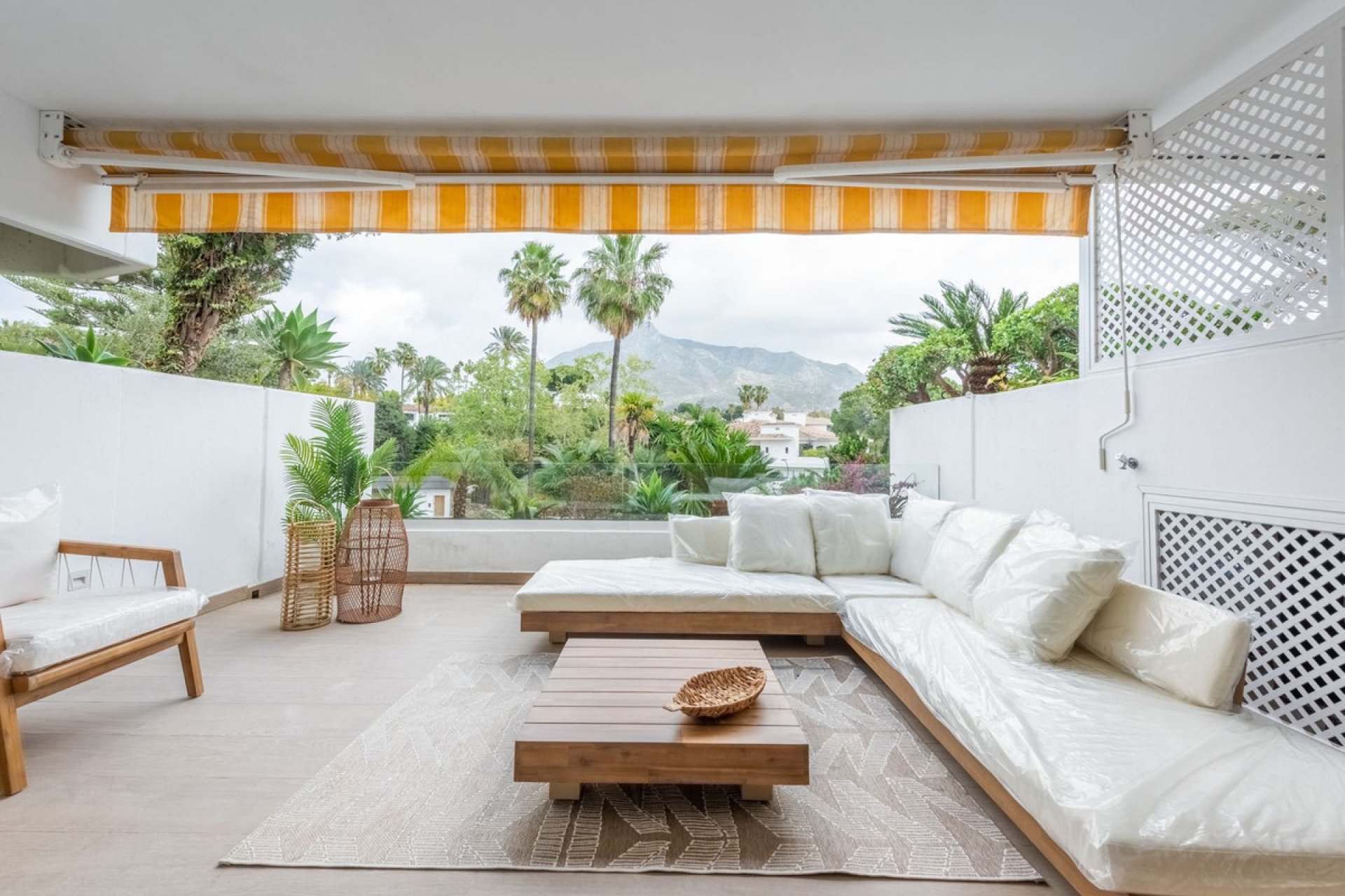 Resale - Apartment - Middle Floor Apartment - Marbella - The Golden Mile