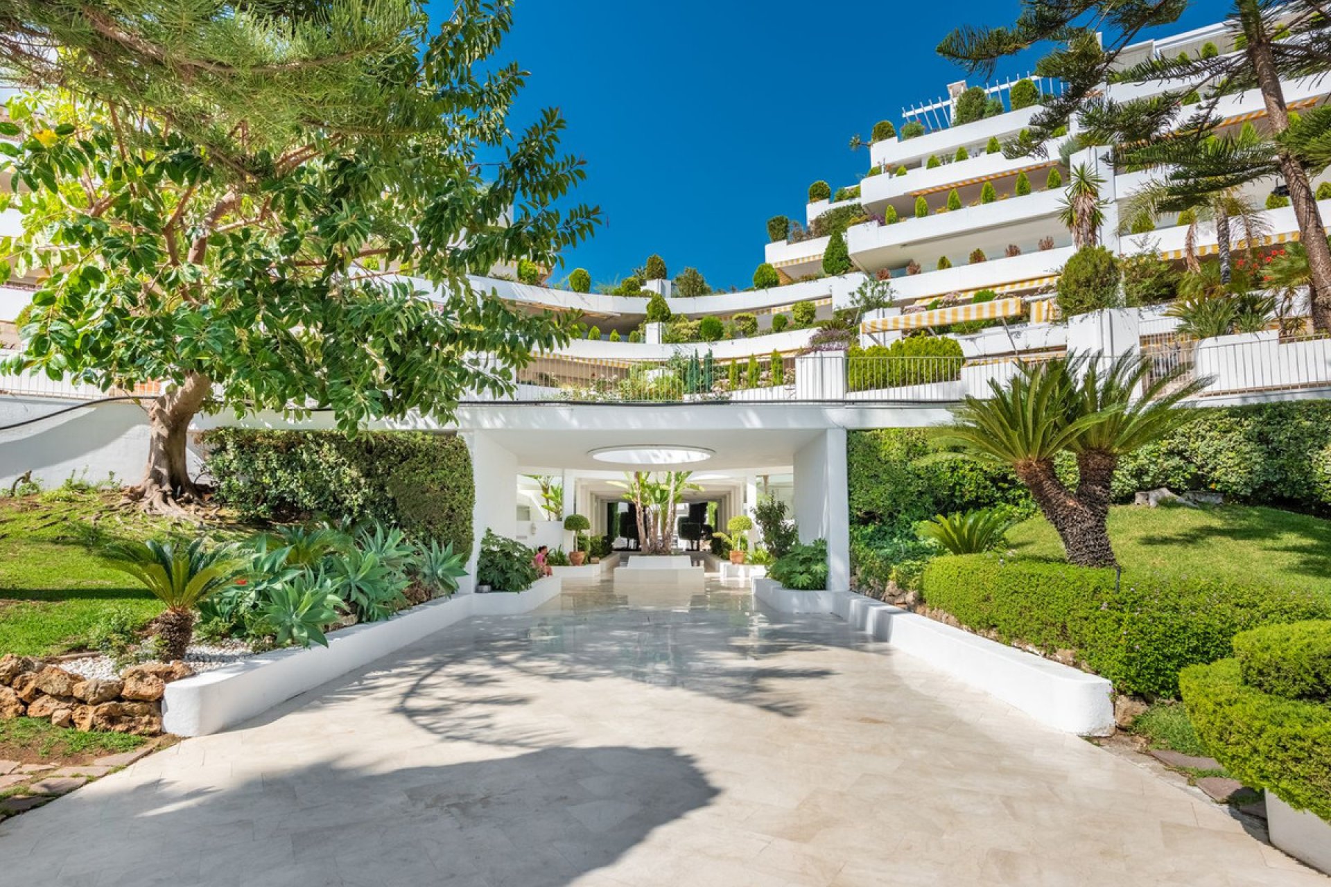 Resale - Apartment - Middle Floor Apartment - Marbella - The Golden Mile