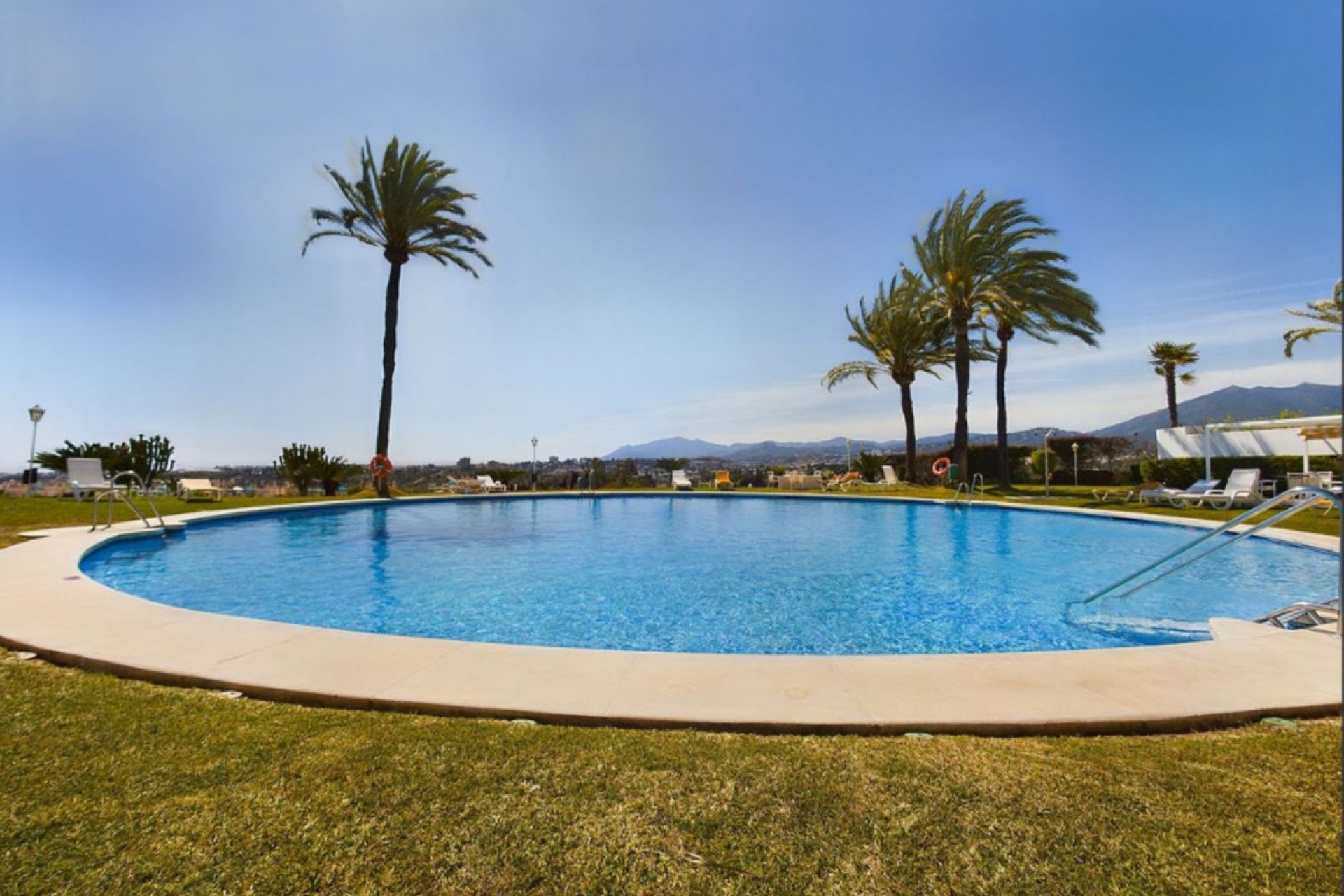 Resale - Apartment - Middle Floor Apartment - Marbella - The Golden Mile