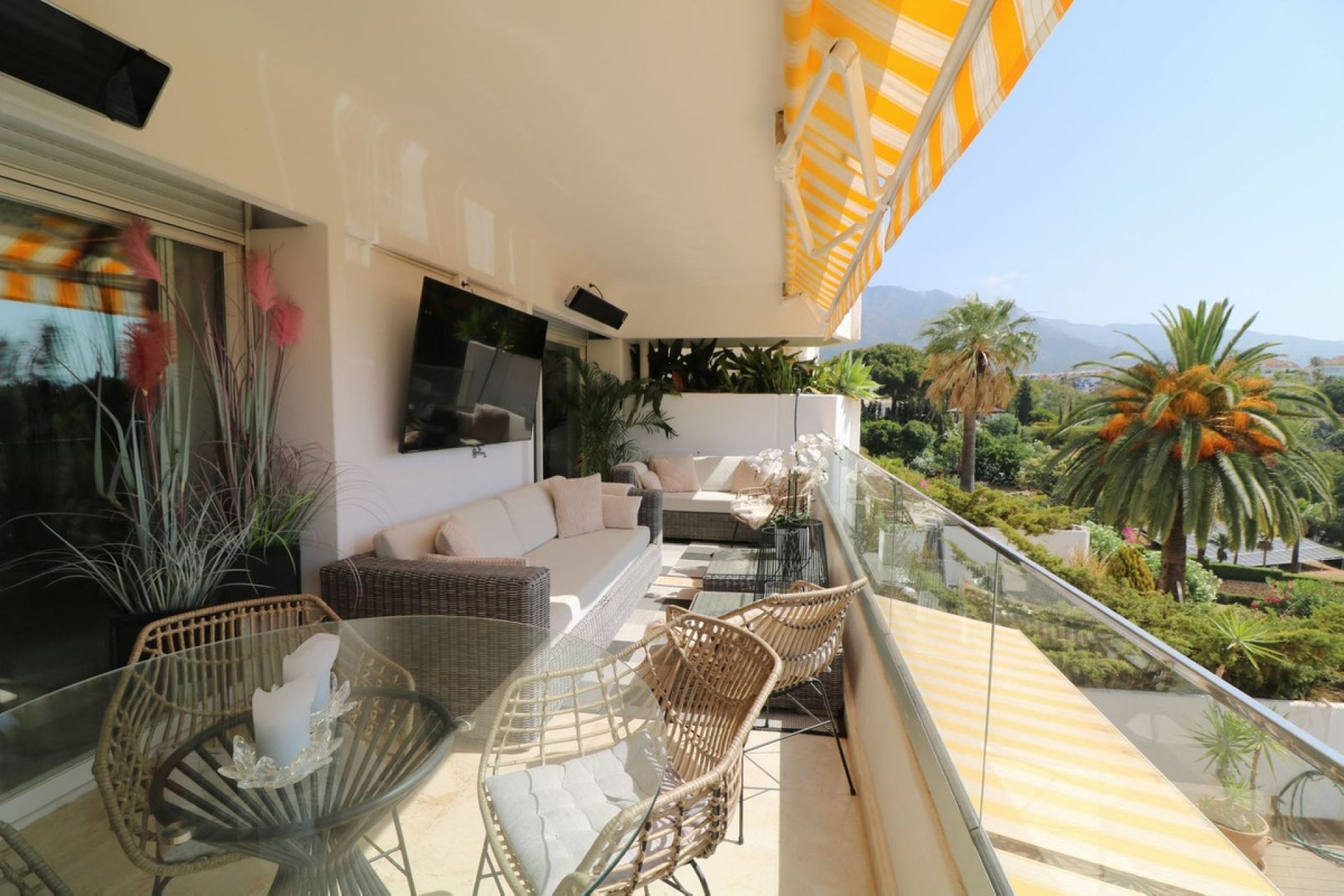 Resale - Apartment - Middle Floor Apartment - Marbella - The Golden Mile