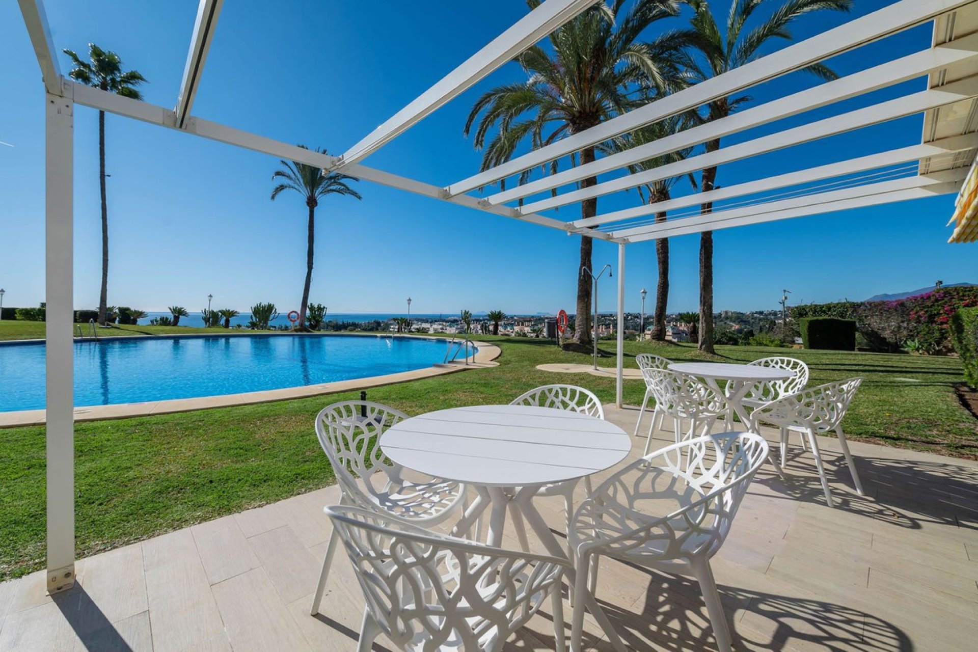 Resale - Apartment - Middle Floor Apartment - Marbella - The Golden Mile