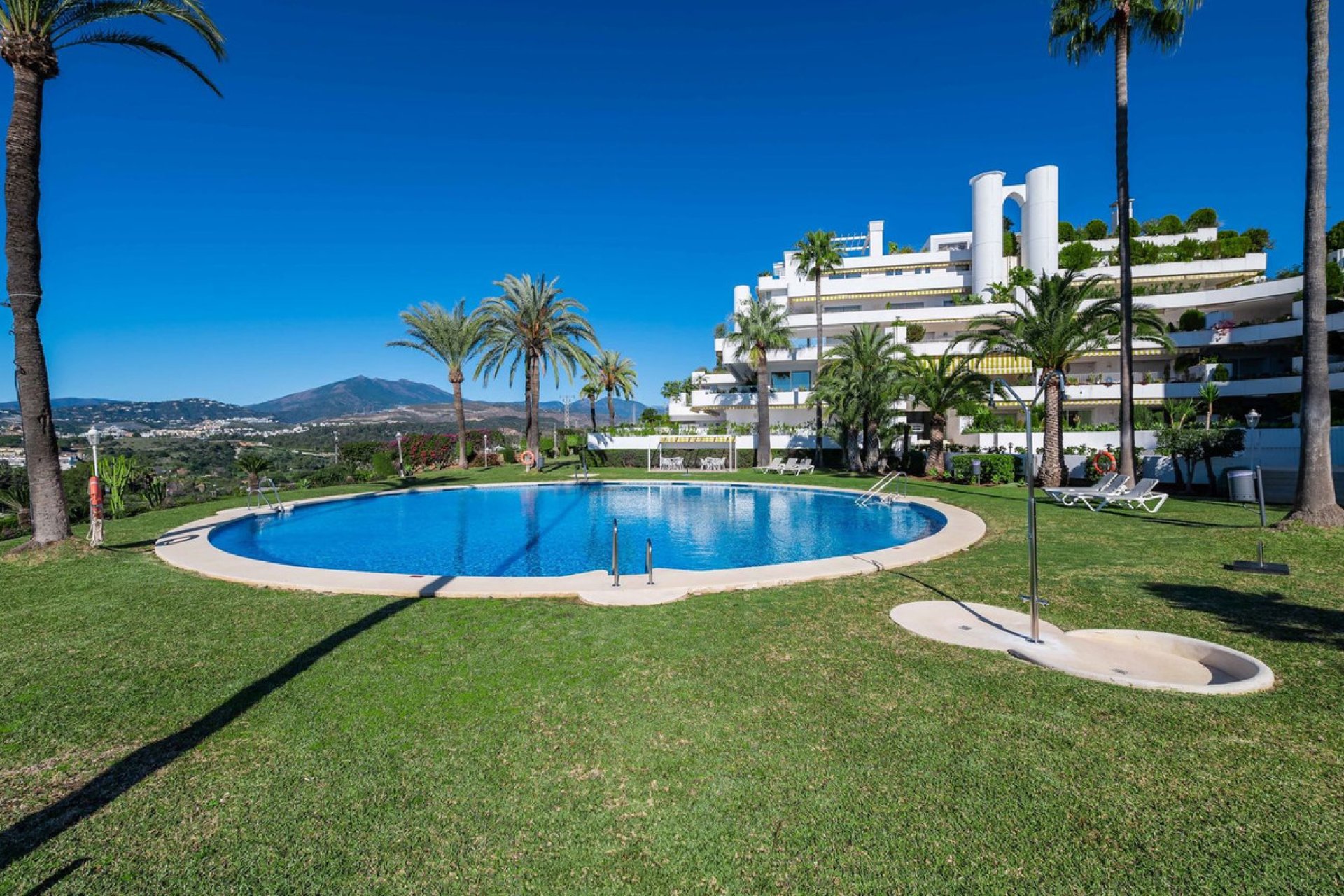 Resale - Apartment - Middle Floor Apartment - Marbella - The Golden Mile