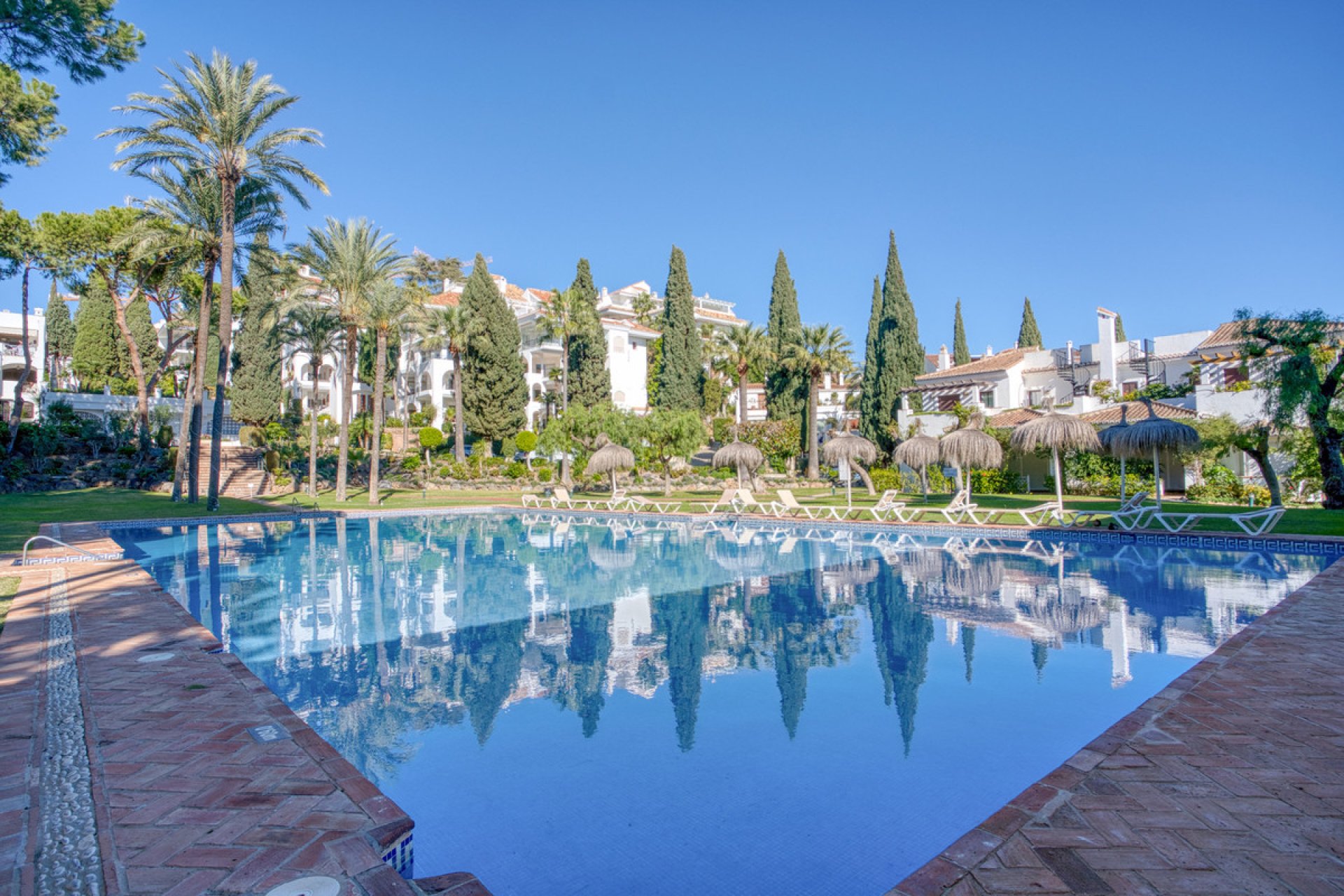 Resale - Apartment - Middle Floor Apartment - Marbella - The Golden Mile